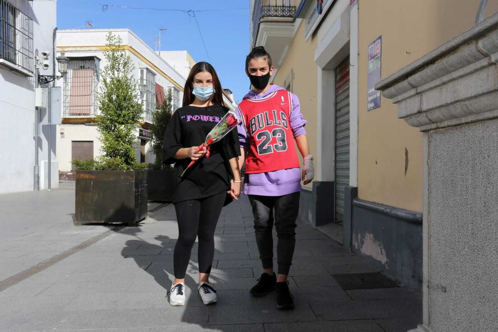 Dos de los participantes en el concurso organizado por Juventud.