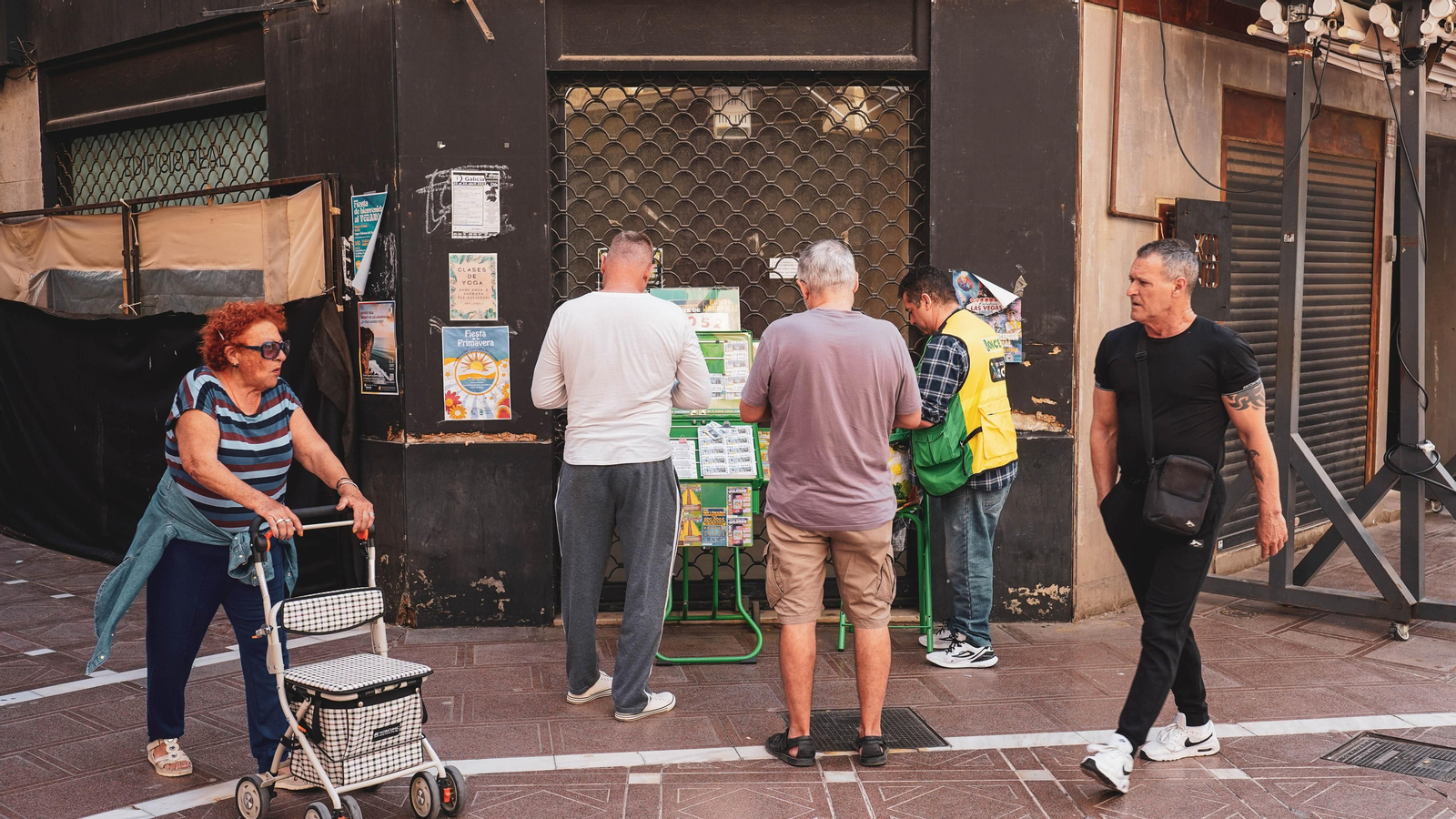 Un paseo por el centro de la Linea de la concepción, en imágenes.