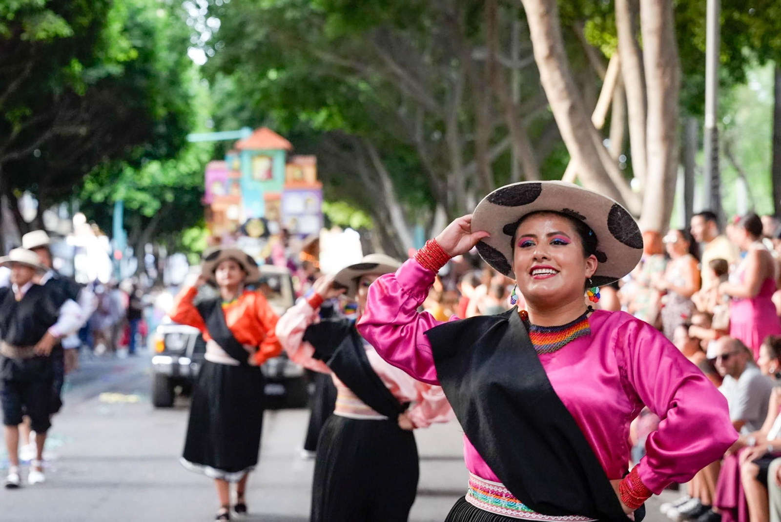 Así se ha vivido la Batalla de Flores en la Feria de Almería