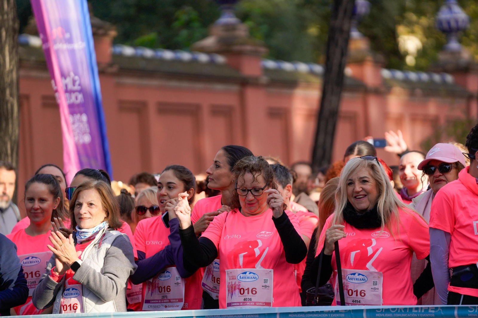 Las fotos de la Carrera de la Mujer en Sevilla