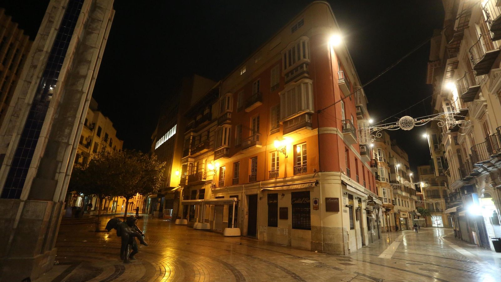 Aspecto de la plaza de Uncibay y Calderería pasadas las 23:00