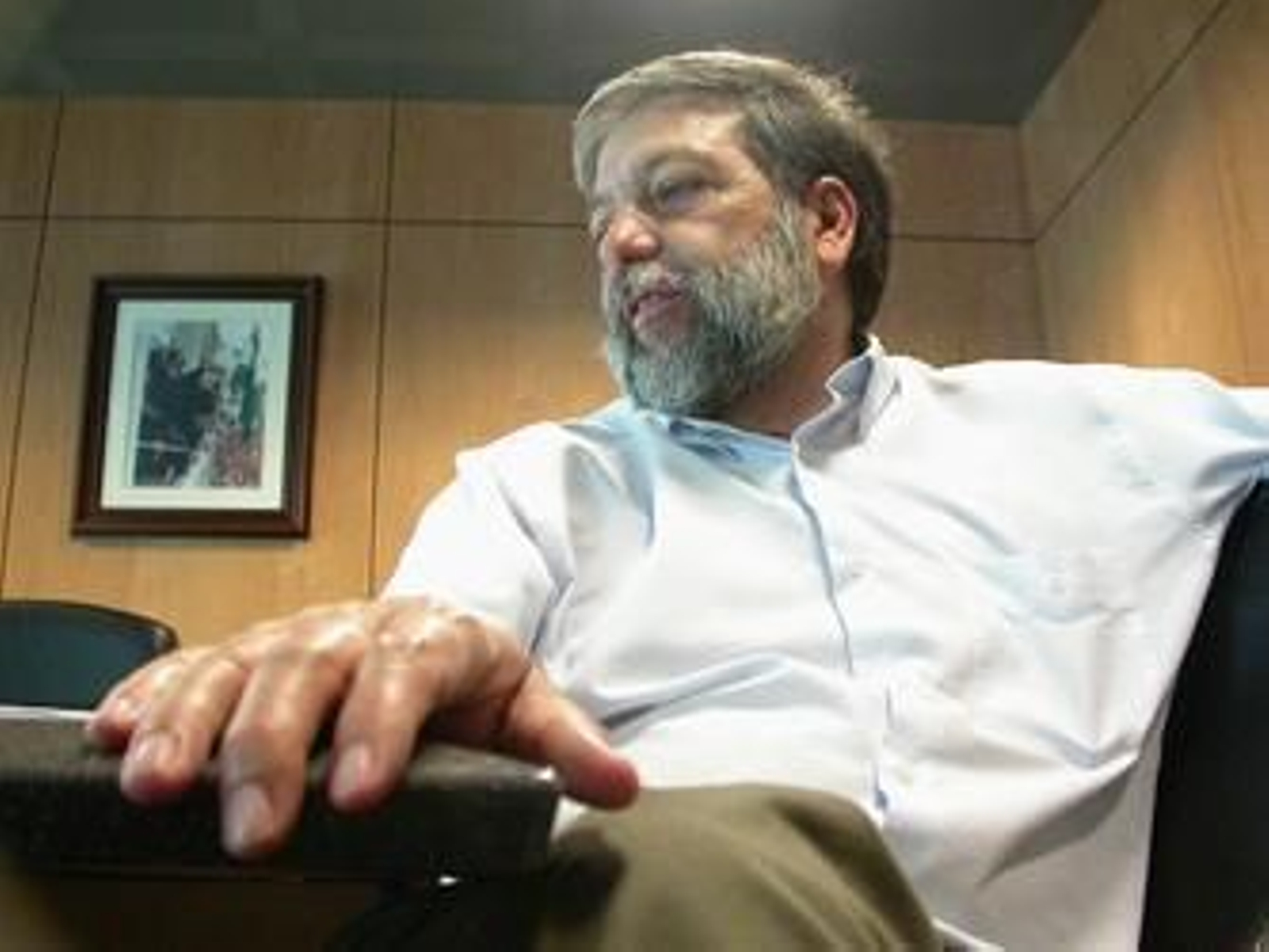 Francisco Toscano, en el Ayuntamiento de Dos Hermanas. Francisco Toscano, en el Ayuntamiento de Dos Hermanas.