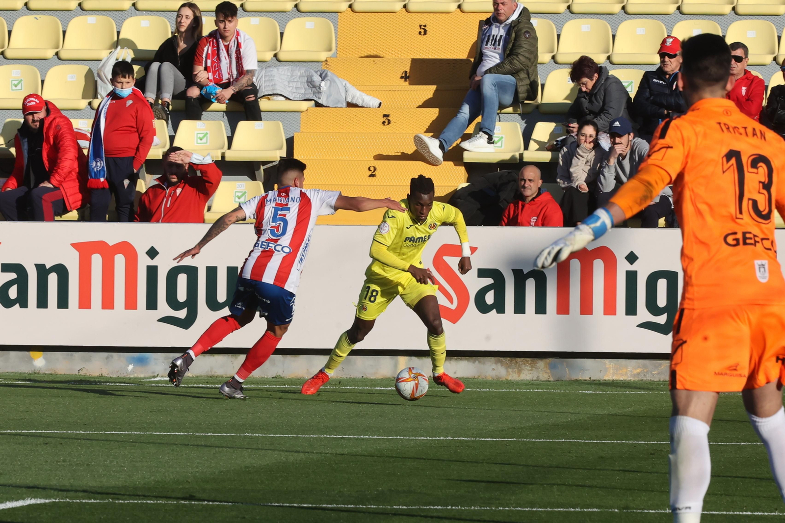 Las fotos del Villarreal B - Algeciras CF