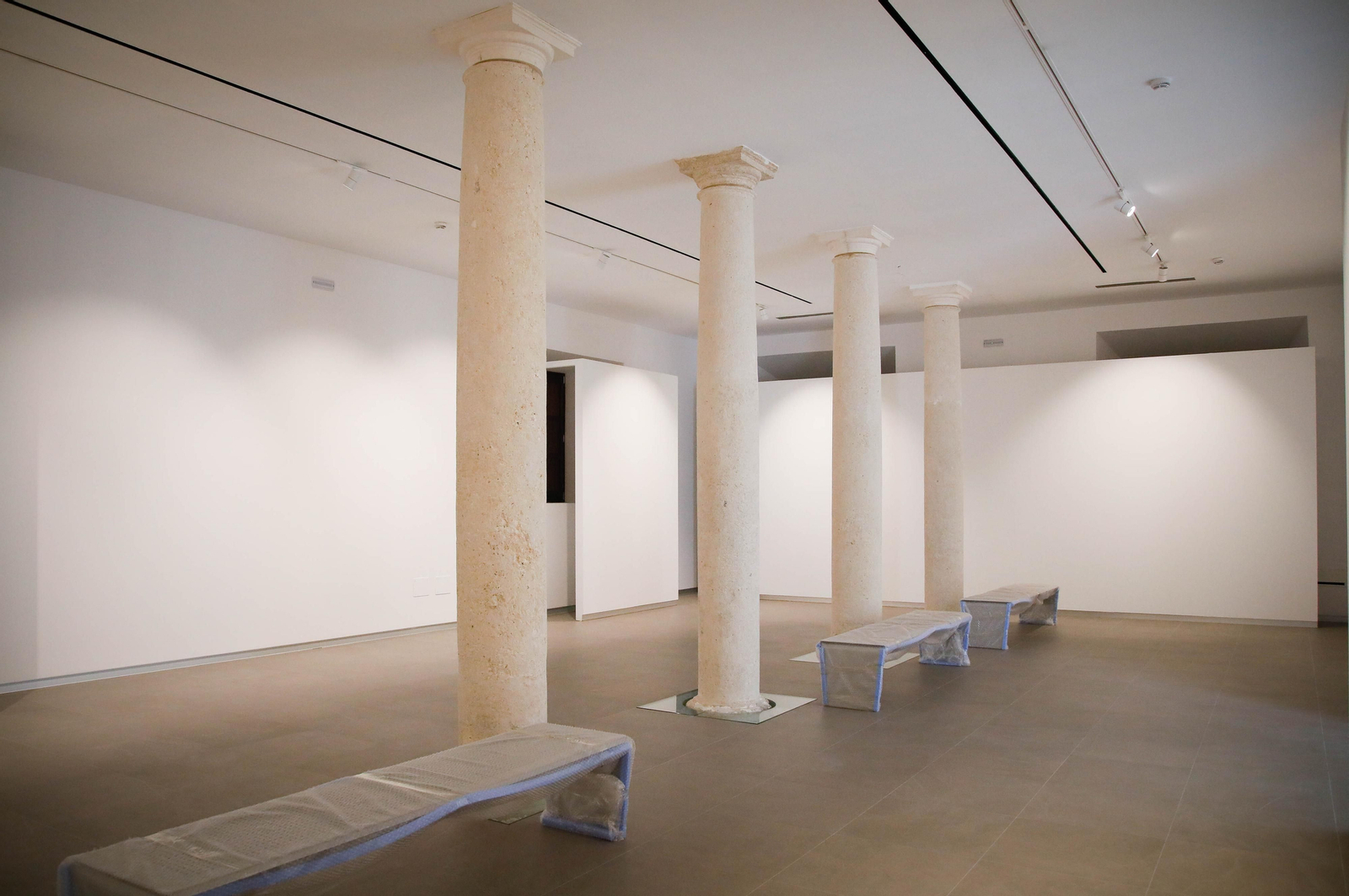 Imágenes de la entrevista realizada al director del Museo del Realismo Español Contemporáneo MUREC