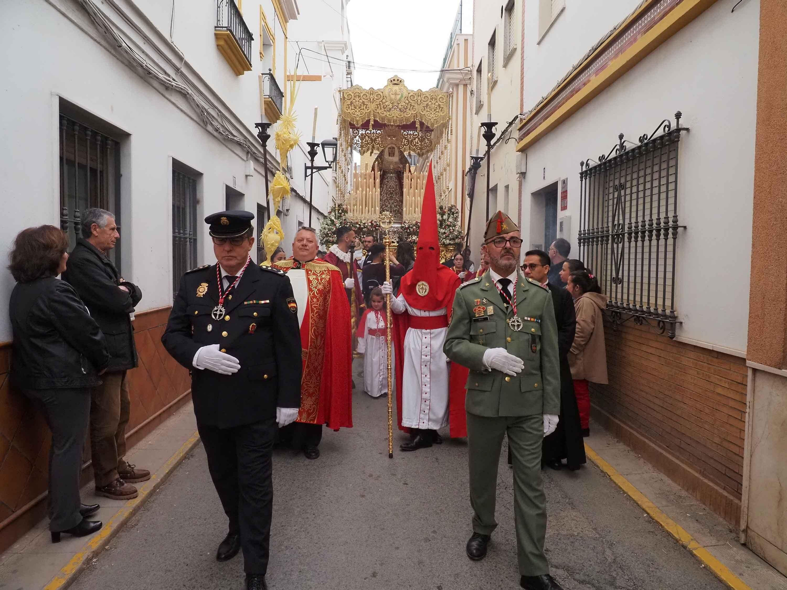 Las mejores imágenes de 'La Mulita' en Isla Cristina, única procesión en la tarde del Domingo de Ramos en la costa onubense