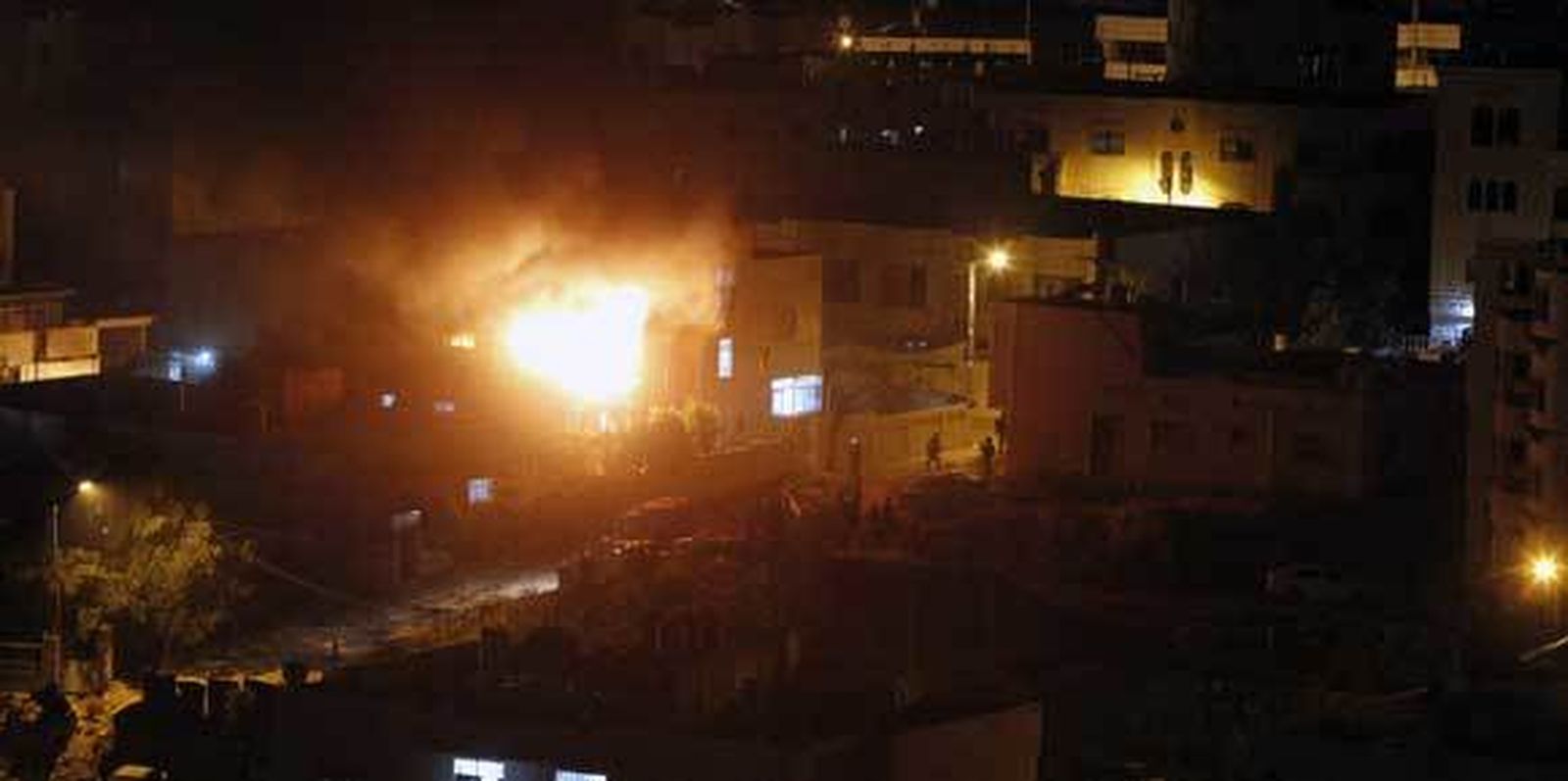 Israel ataca decenas de objetivos en la Franja de Gaza