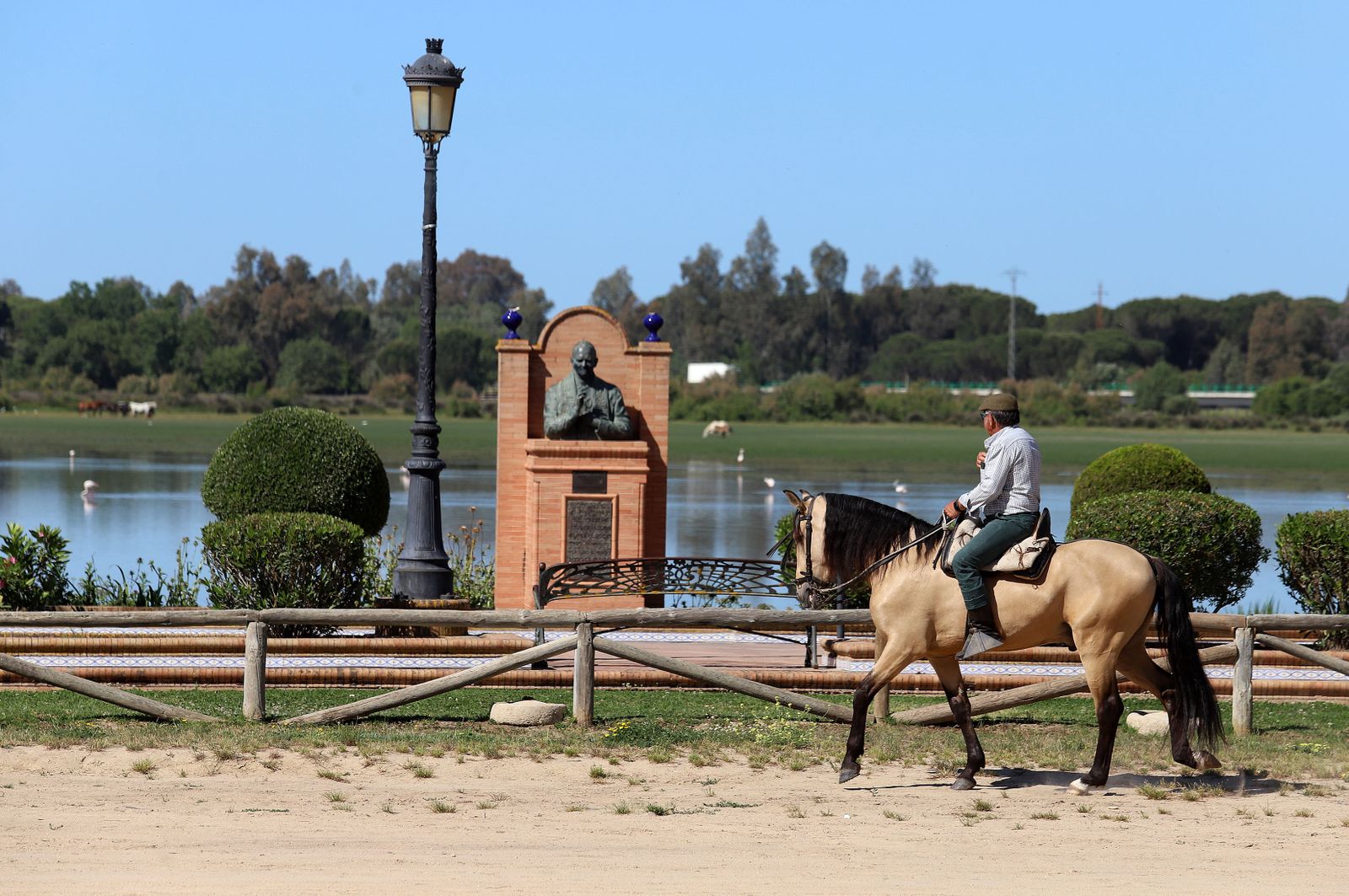 Imágenes del sábado 15 de mayo en Huelva