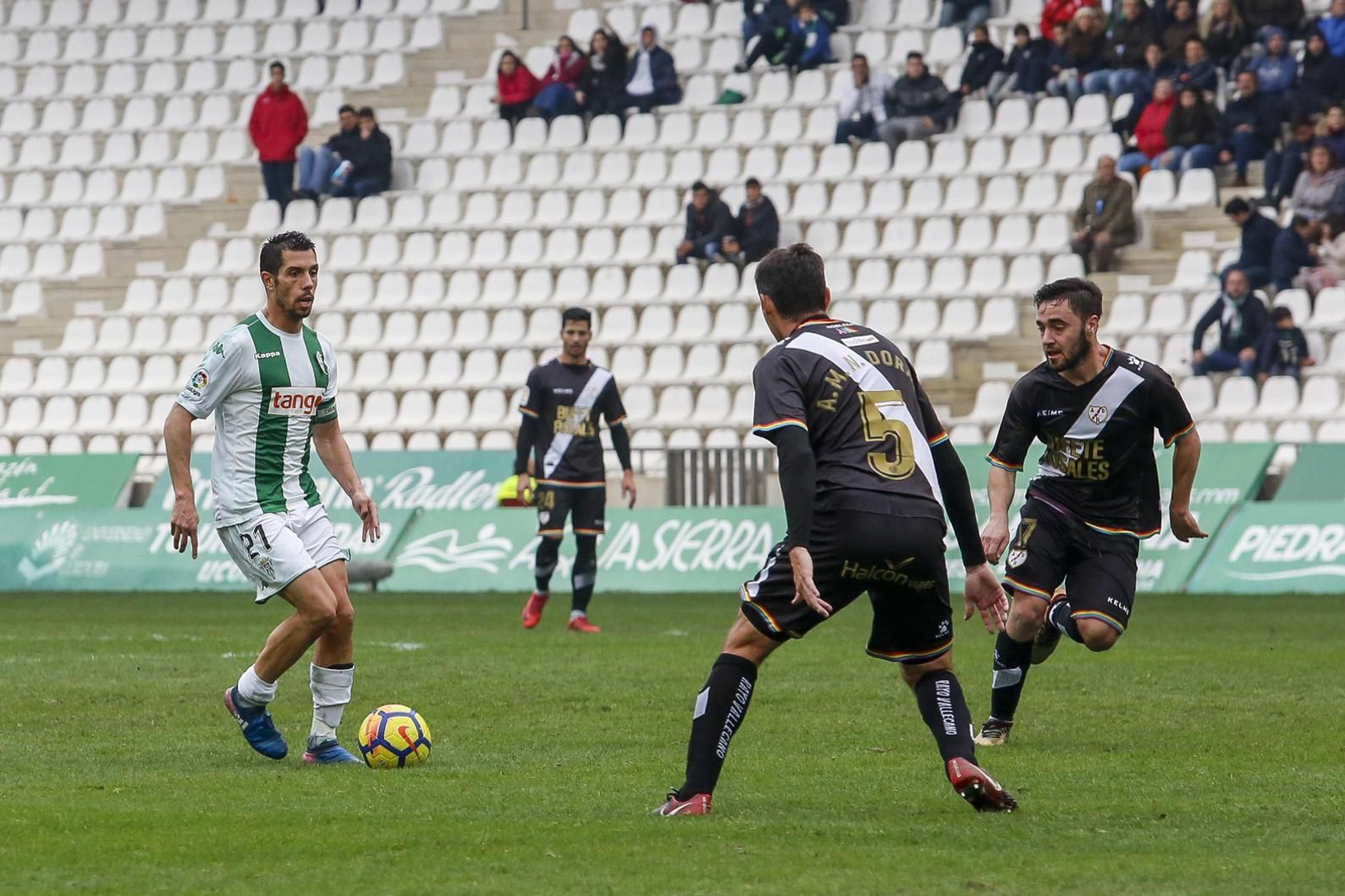 Las imágenes del Córdoba-Rayo Vallecano