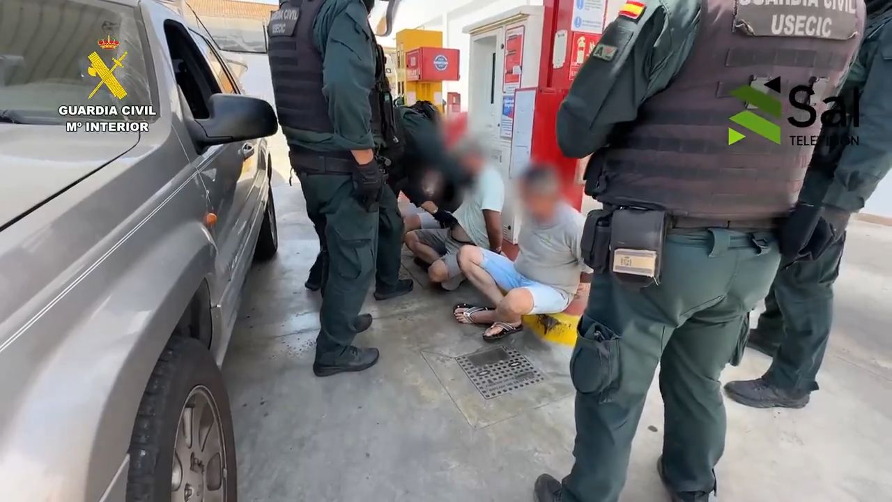 Cae en Cádiz una narcogasolinera flotante con cuatro detenidos de La Línea, Los Barrios y El Puerto