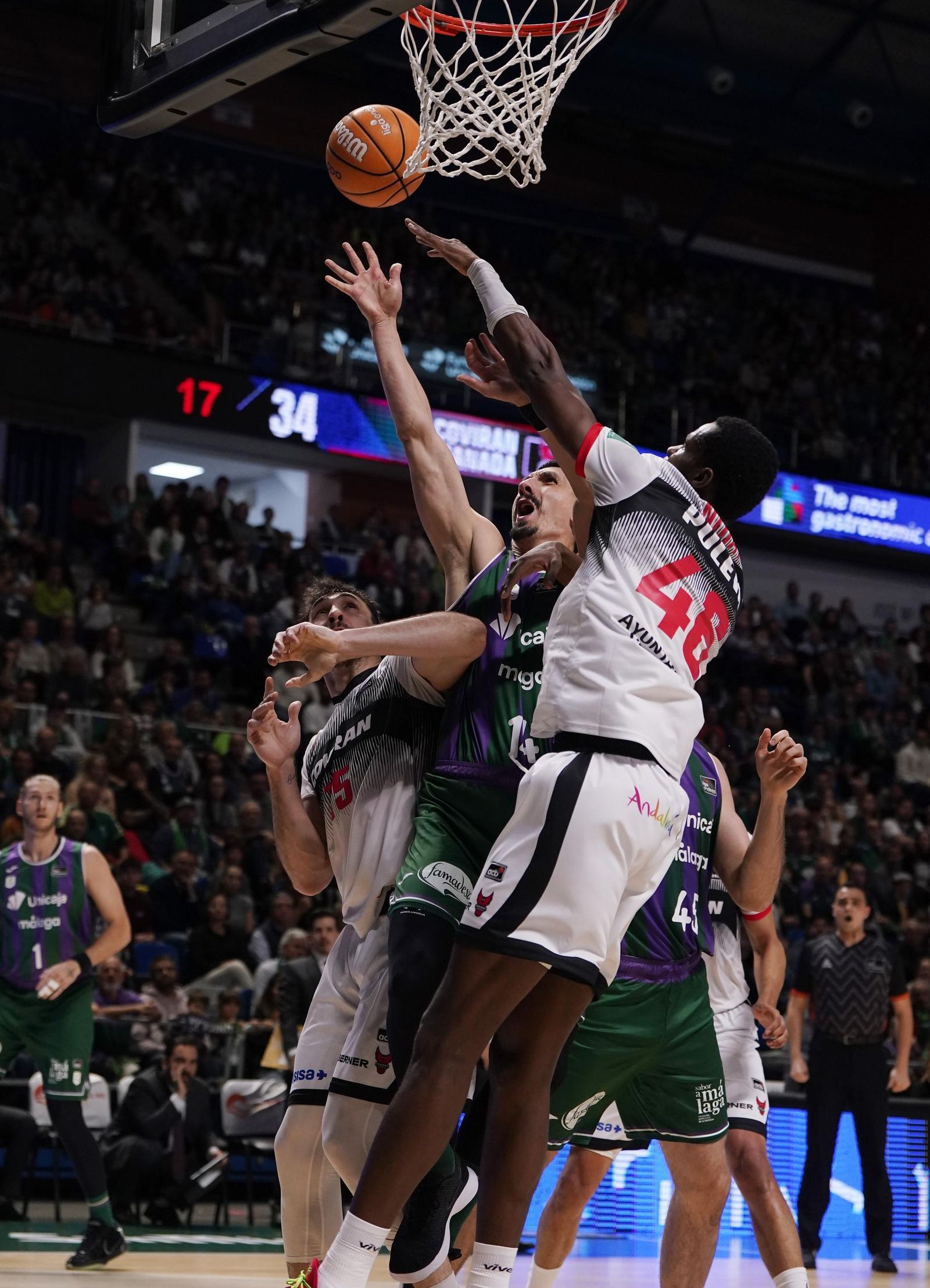 Las imágenes del Unicaja-Covirán Granada