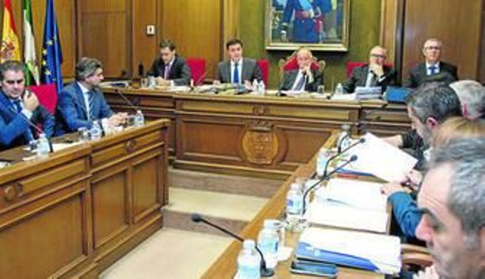 La sesión plenaria celebrada en la mañana de ayer también ratificó la renuncia al cargo de diputado de Juan Pablo Yakubiuk (IU), que no asistió.