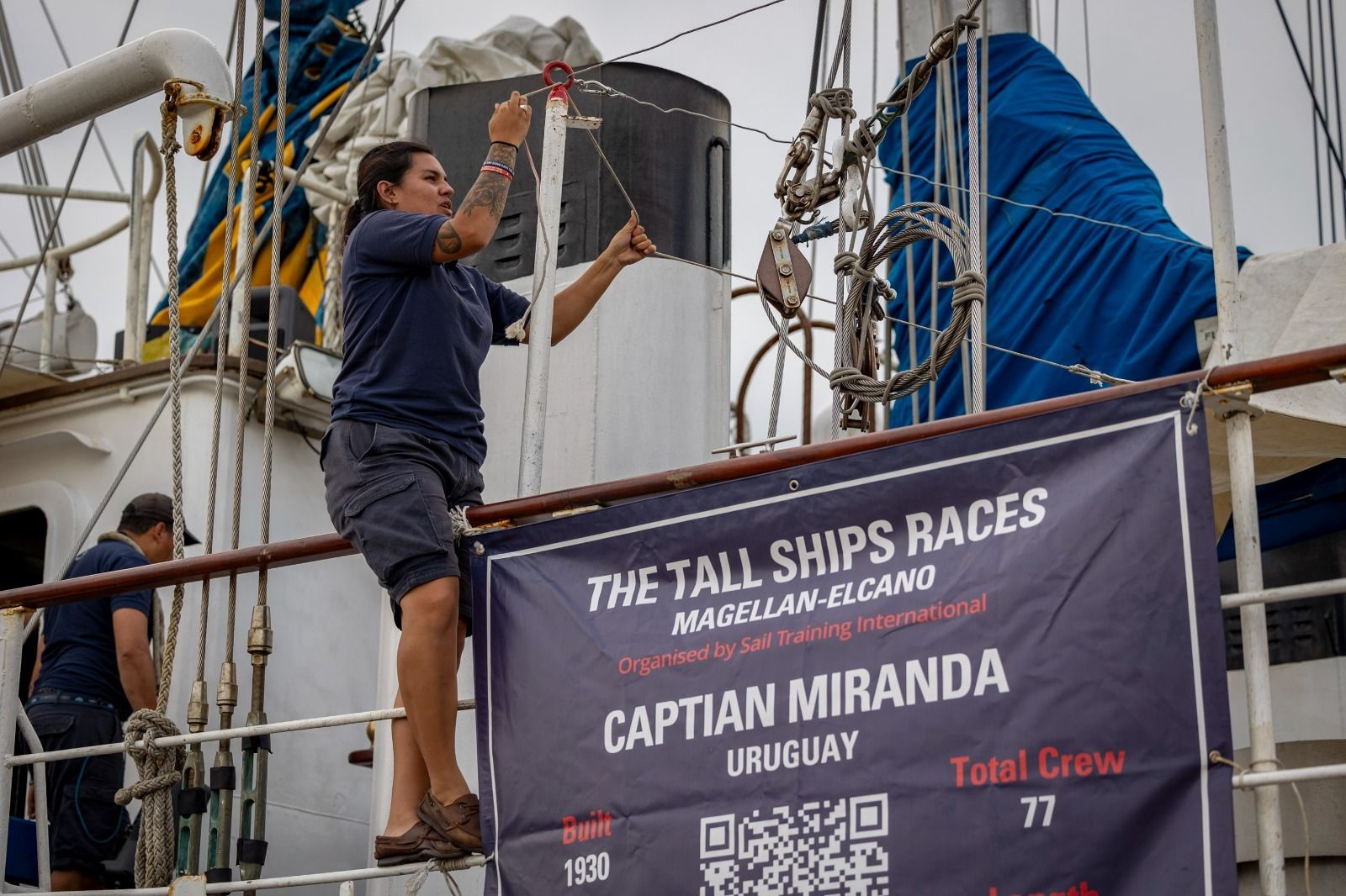 Las imágenes de la llegada del 'Capitán Miranda' a la Gran Regata 2023 de Cádiz