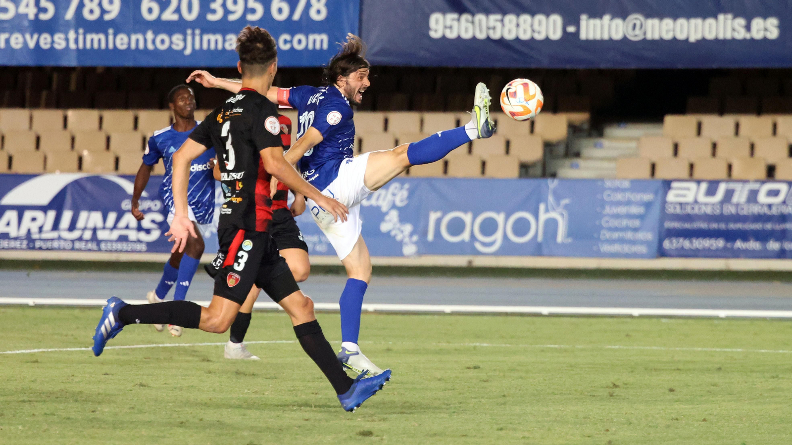 Partido entre Xerez CD - Salerm Puente Genil de la Copa RFAF en Chapín