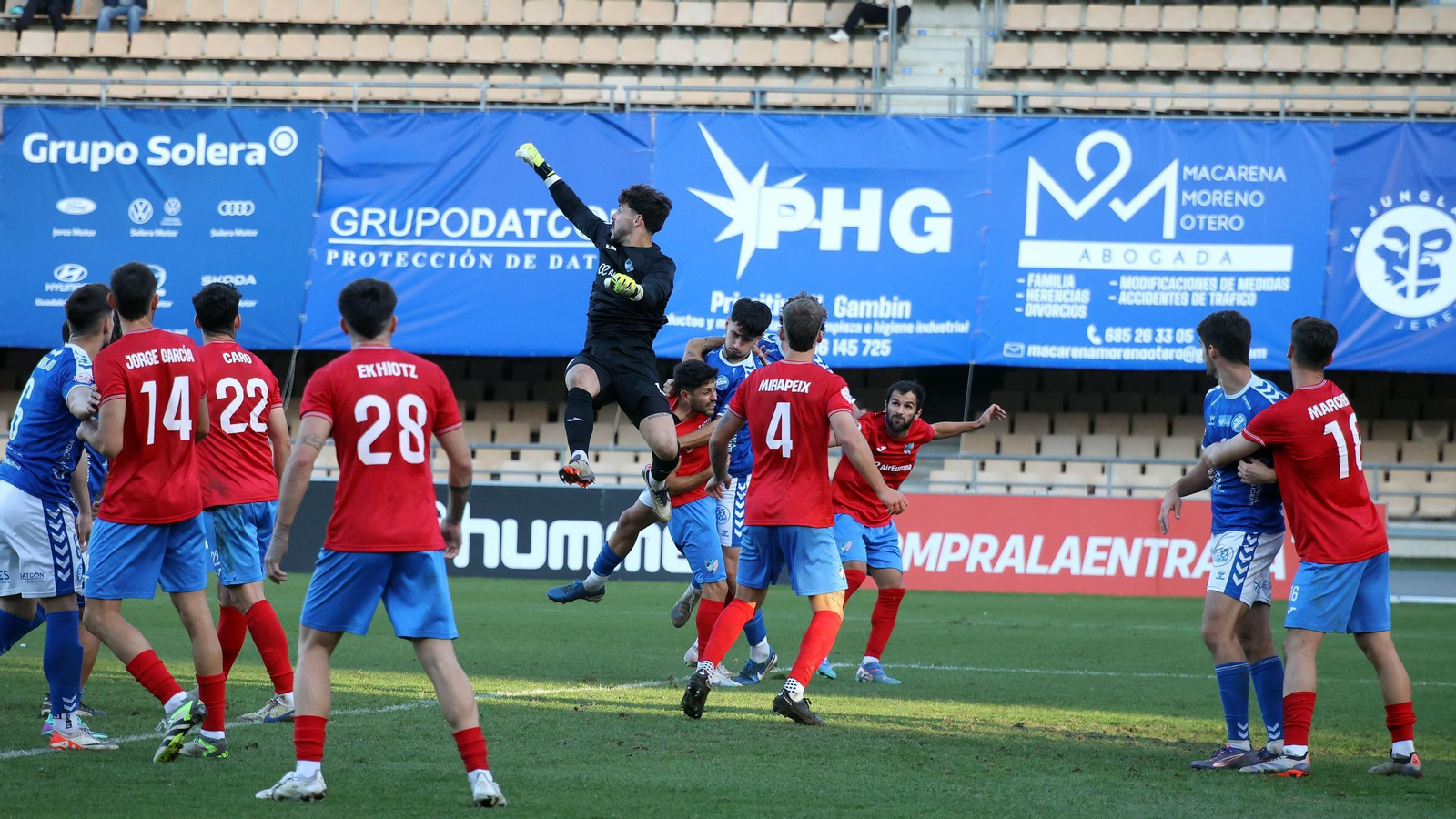 Xerez DFC contra CD Estepona en Chapín