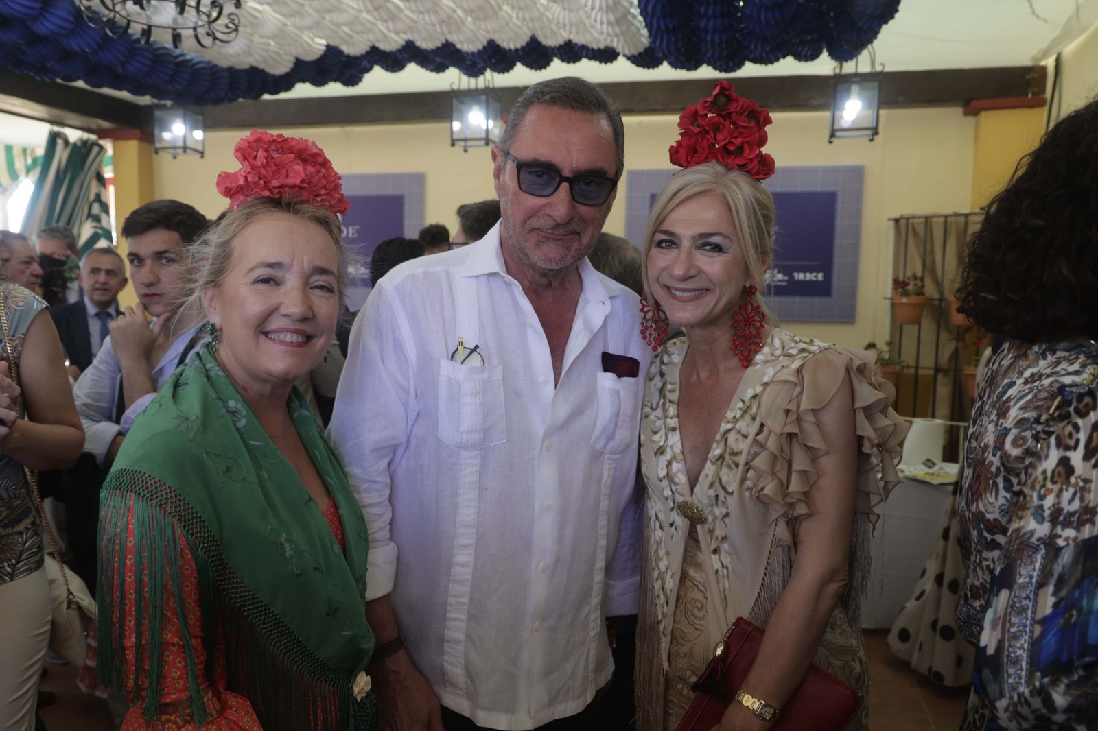 Fotos de la recepción en la caseta de la Cadena Cope en la Feria de Sevilla