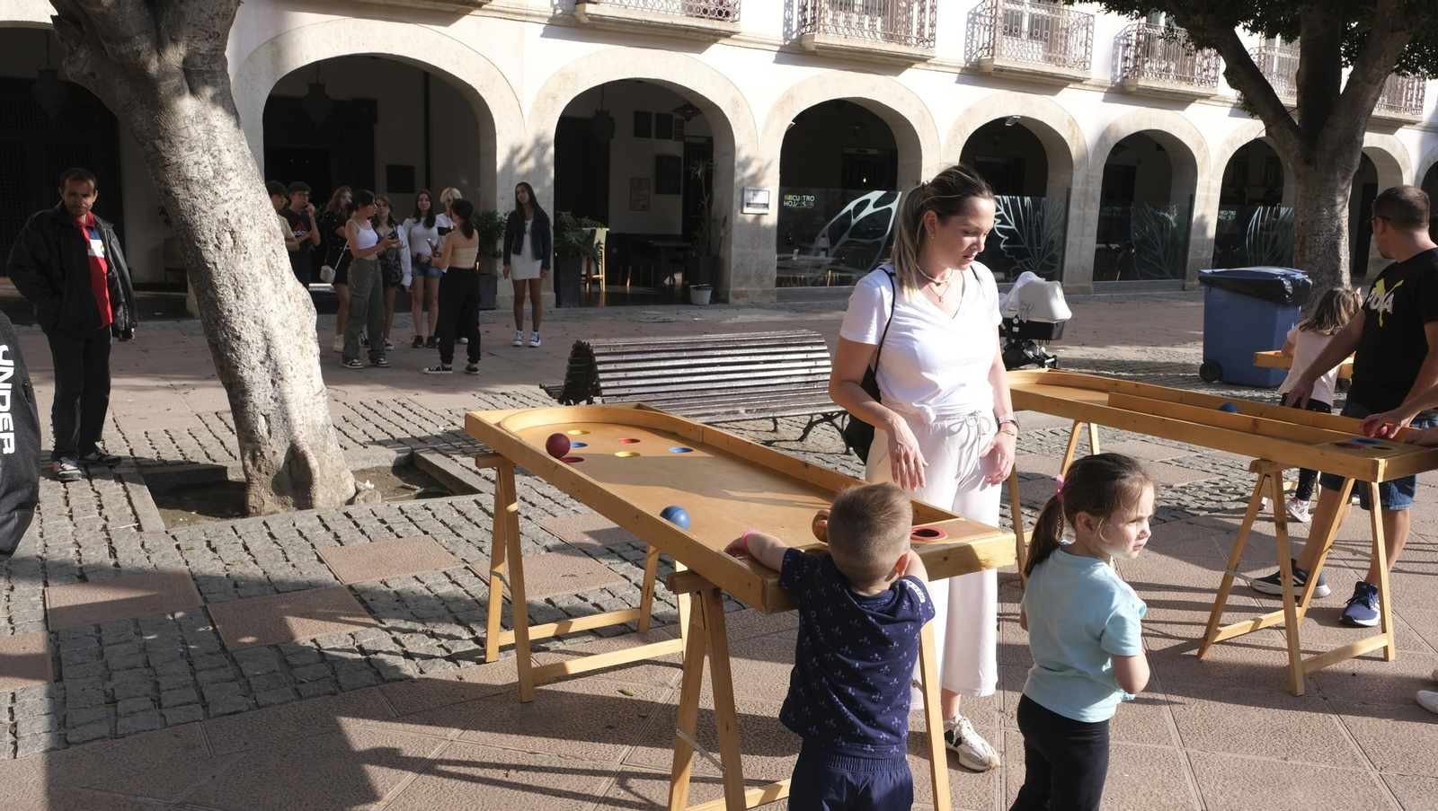 Imágenes de la Noche en Blanco, en Almería
