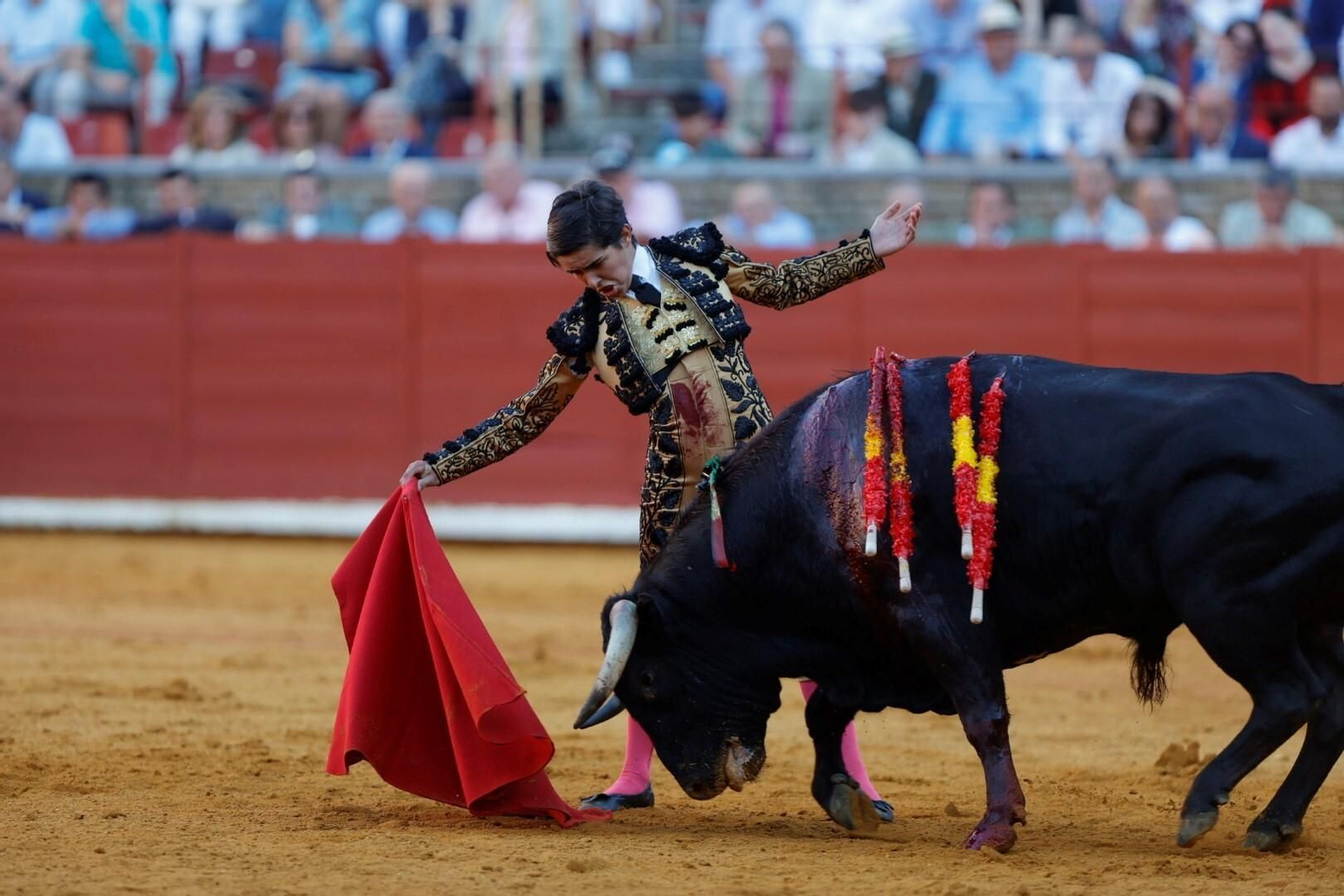 Las imágenes de la corrida de Ventura, Morante y Román en la Feria Taurina de Córdoba