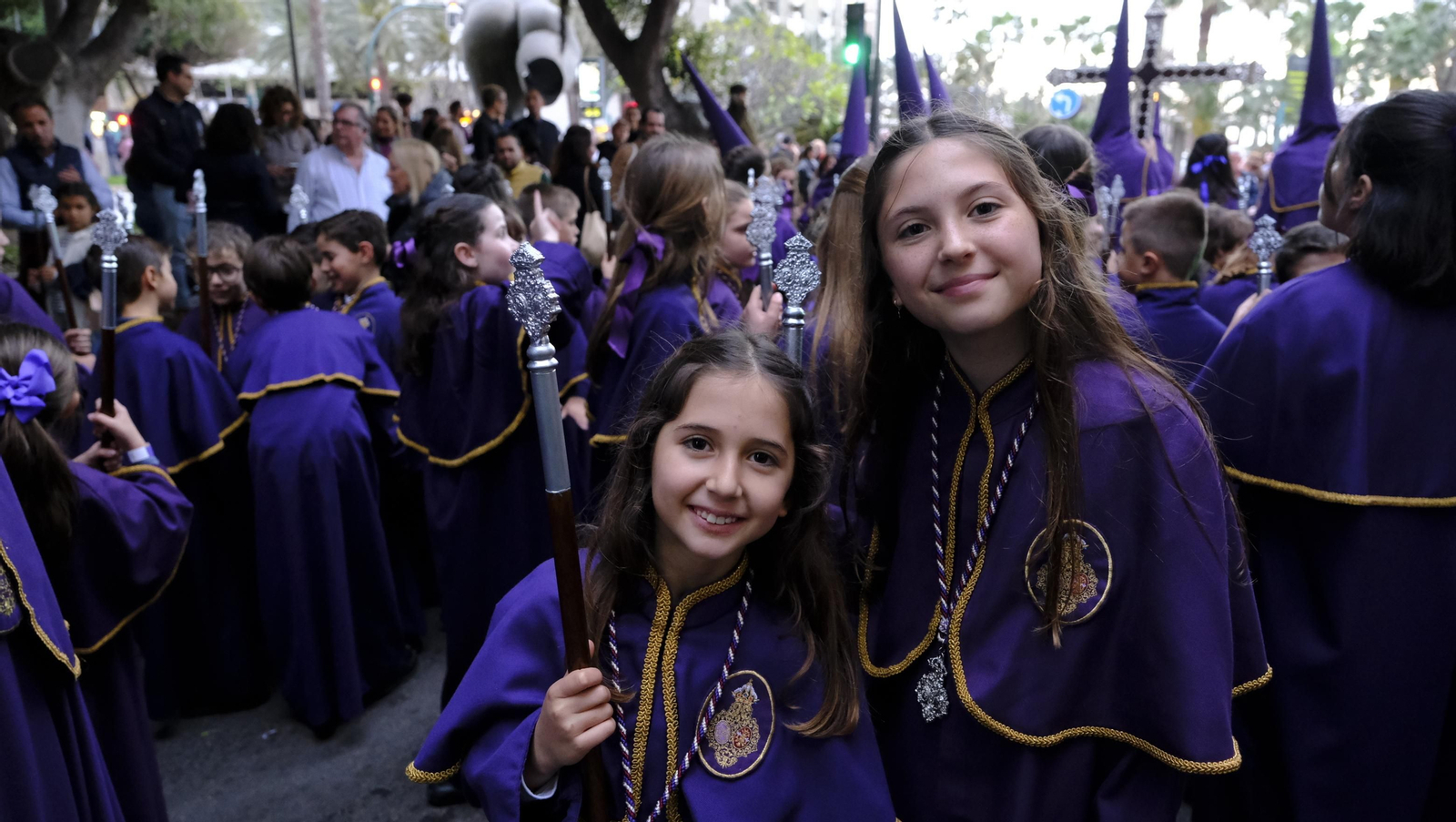 Pasión vuelve a su Iglesia de Santa Teresa azotada por la lluvia