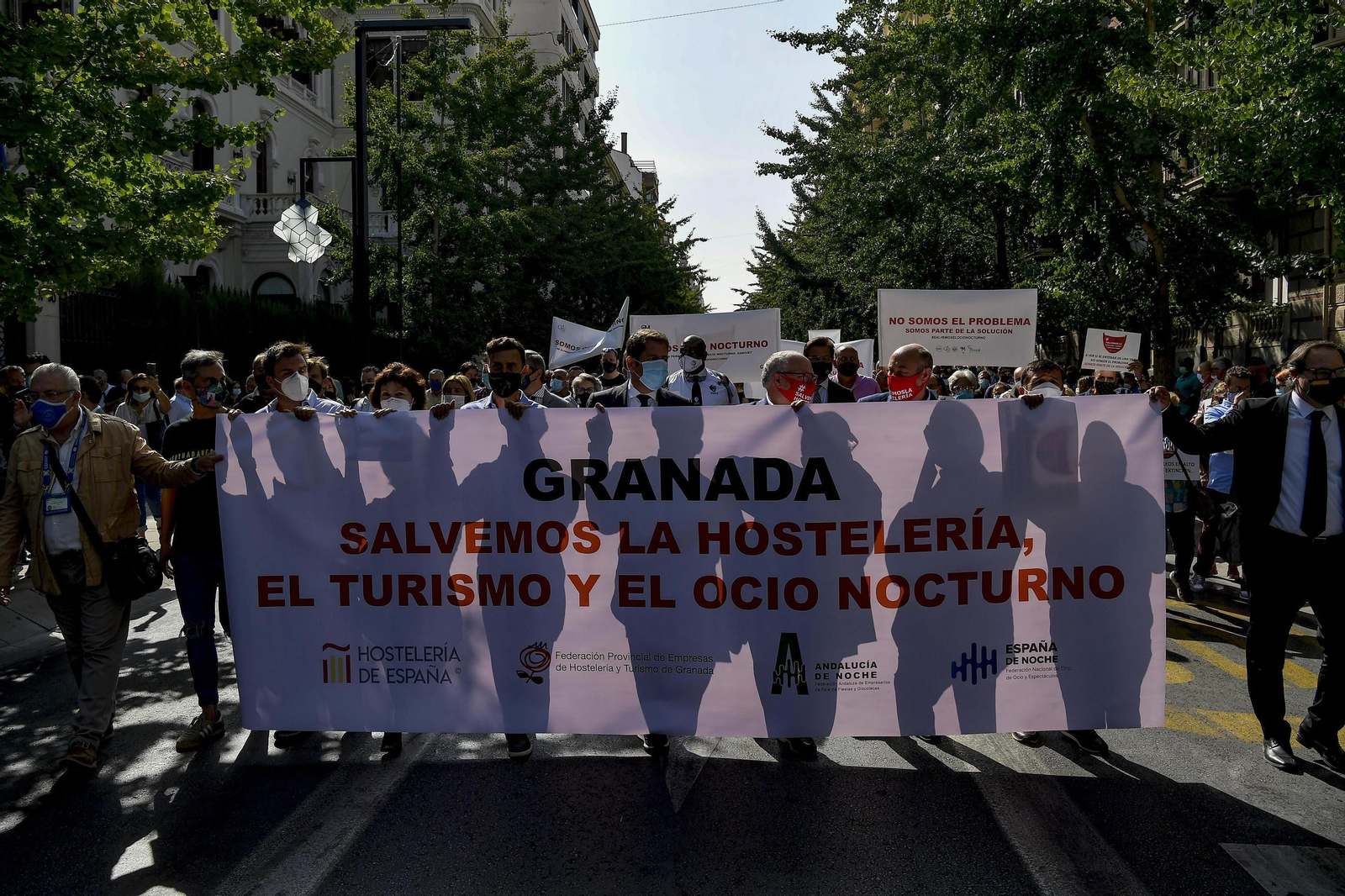 Fotos: El turismo se manifiesta en Granada