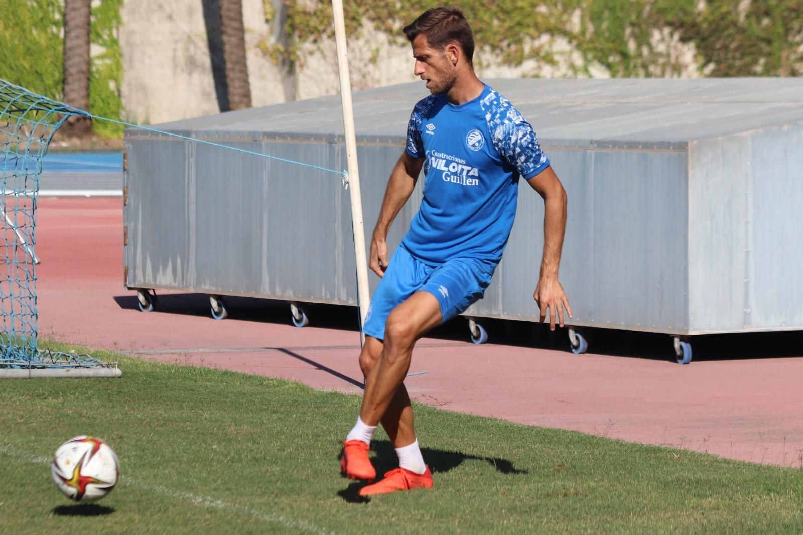 Máyor se ha entrenado sin aparentes problemas en Chapín.