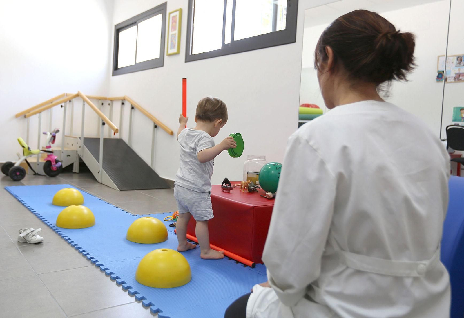 Un niño en un centro de atención temprana, en una imagen de archivo.