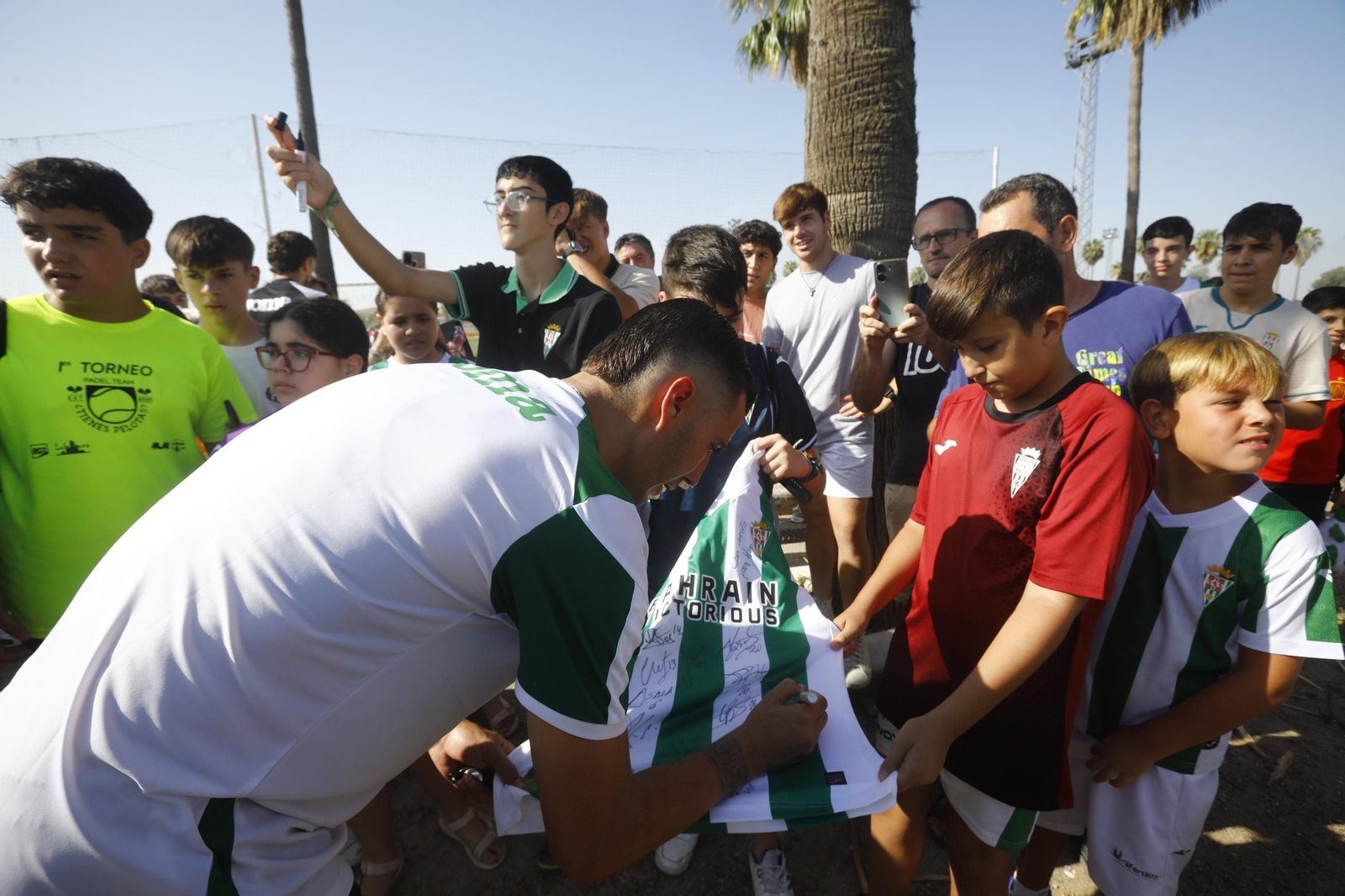 La ilusión puede con el calor en el primer entrenamiento del Córdoba CF