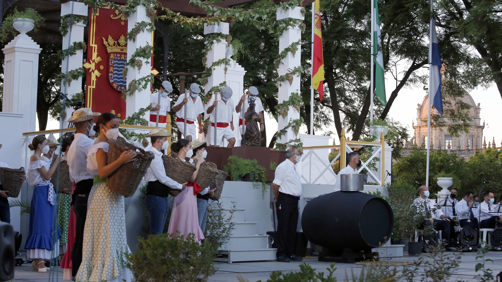 Imágenes de la Pisa de la Uva en la Alameda Vieja
