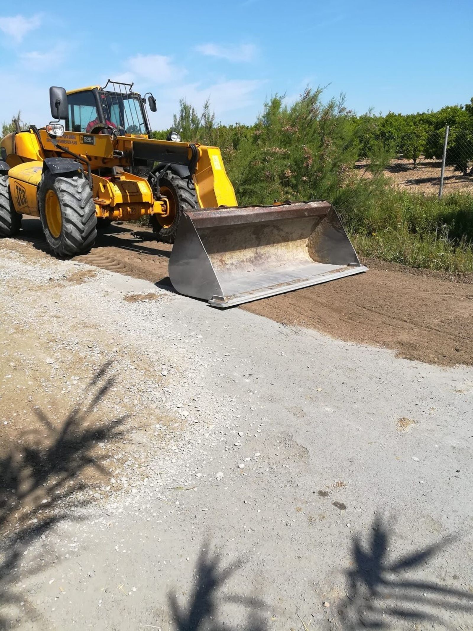 Obras que se están llevando a cabo en el camino.