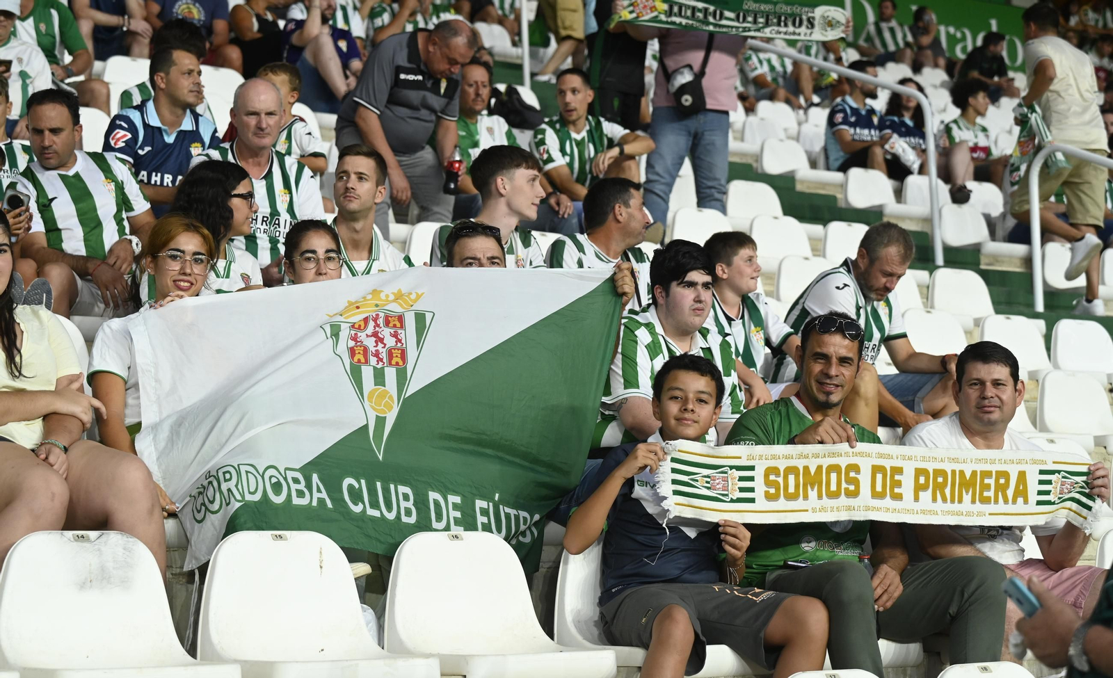 Las mejores fotos del ambiente en El Arcángel para el Córdoba CF - Las Palmas