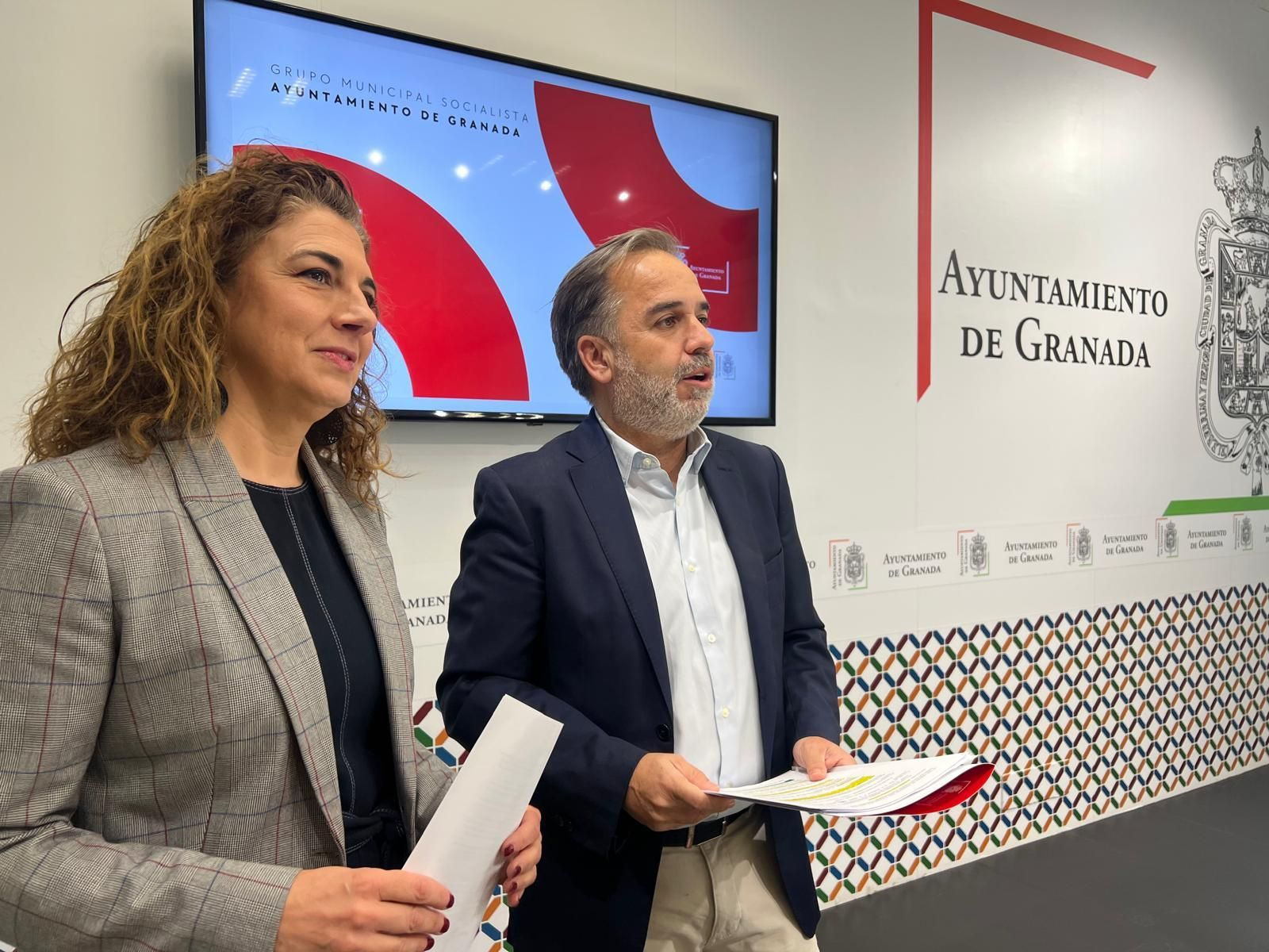 El PSOE de Granada pide explicaciones a la alcaldesa por estos hechos.