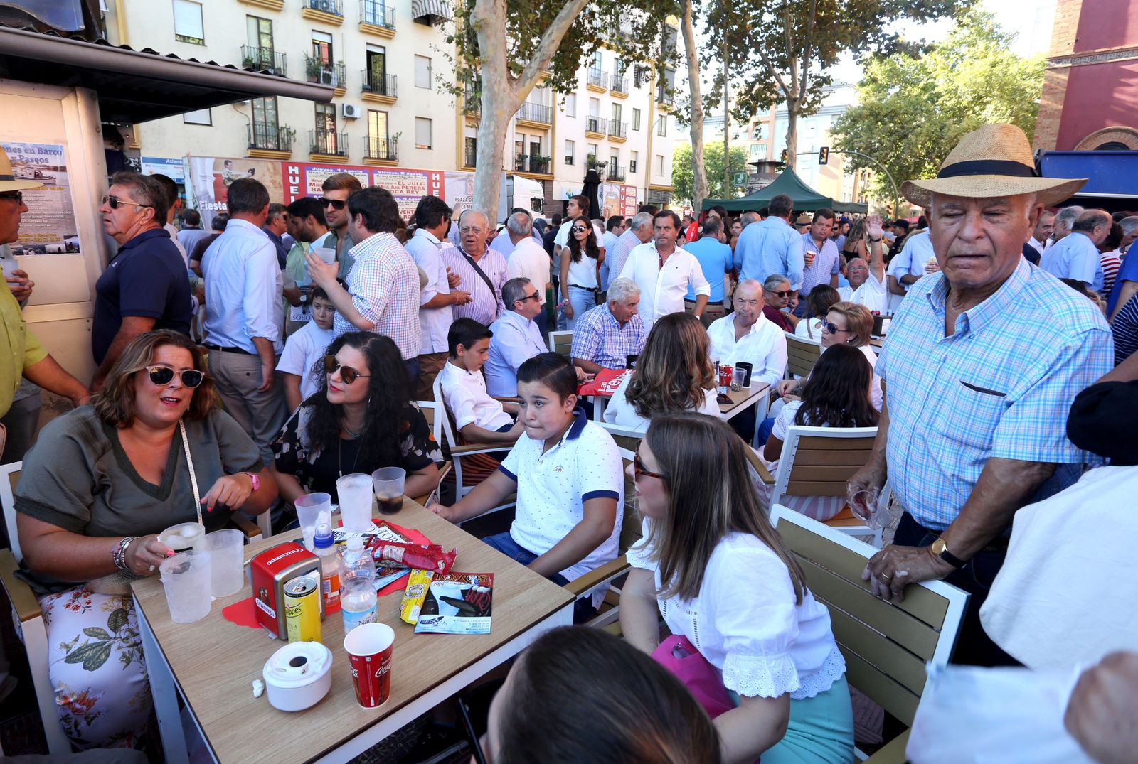 Imágenes del ambiente de la corrida del 3 de agosto en la Plaza de Toros de la Merced
