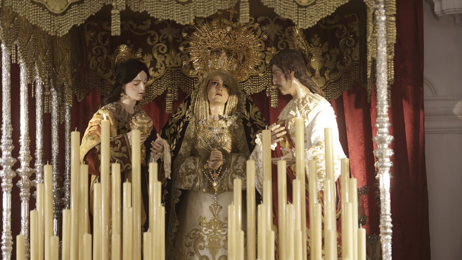 Preparativos en las iglesias de Algeciras para la Magna Mariana, en imágenes