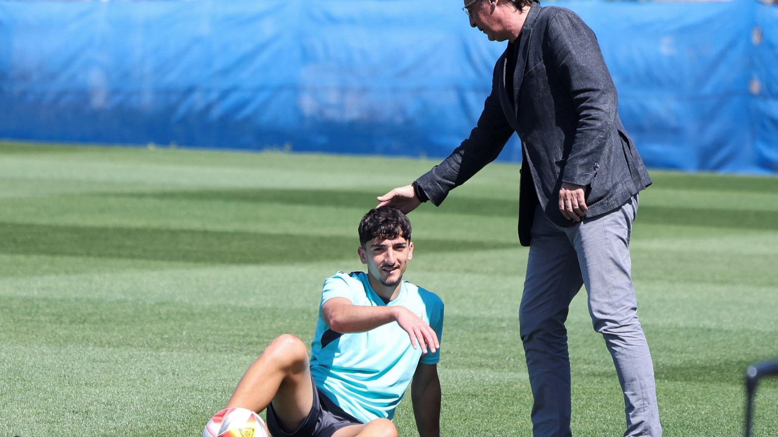 Loren Juarros, en un entrenamiento del filial.