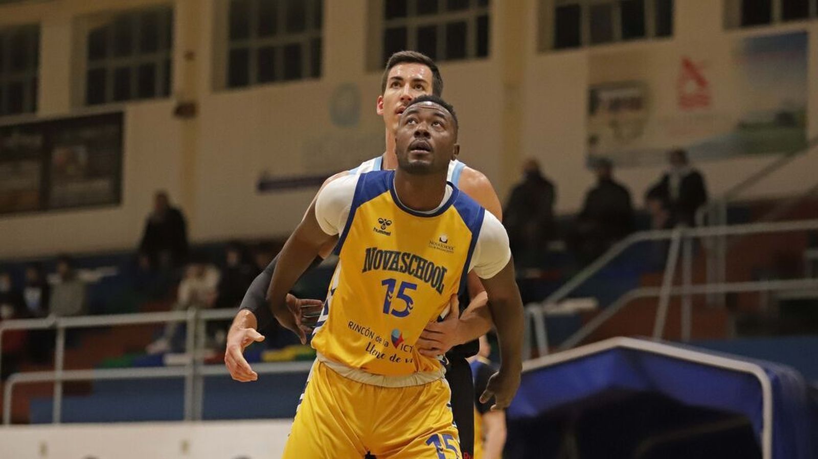 Álex Jackson, ex de la ULB, en el partido de la pasada temporada en La Línea