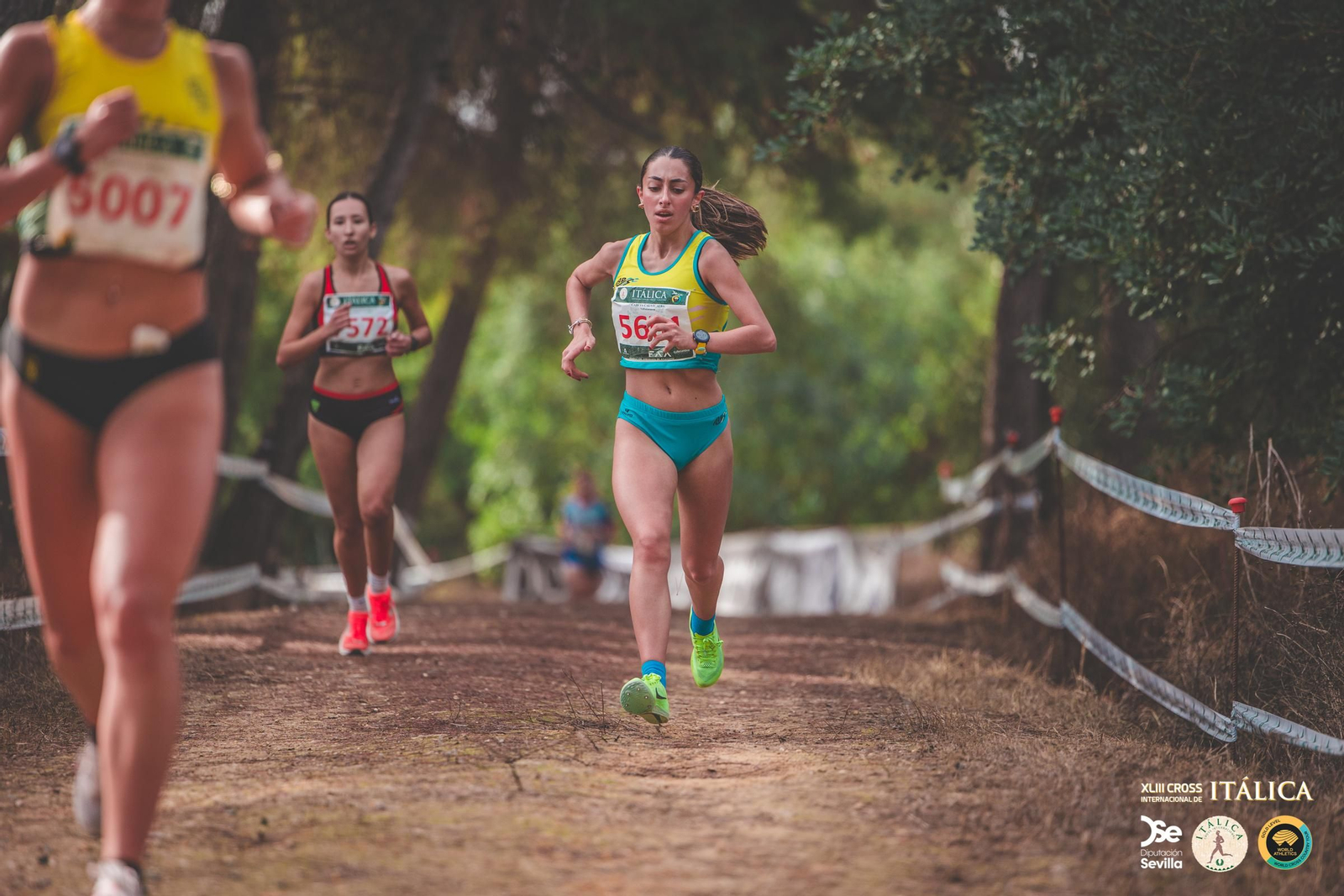 Búscate en las fotos del Cross de Itálica 2025 | 4
