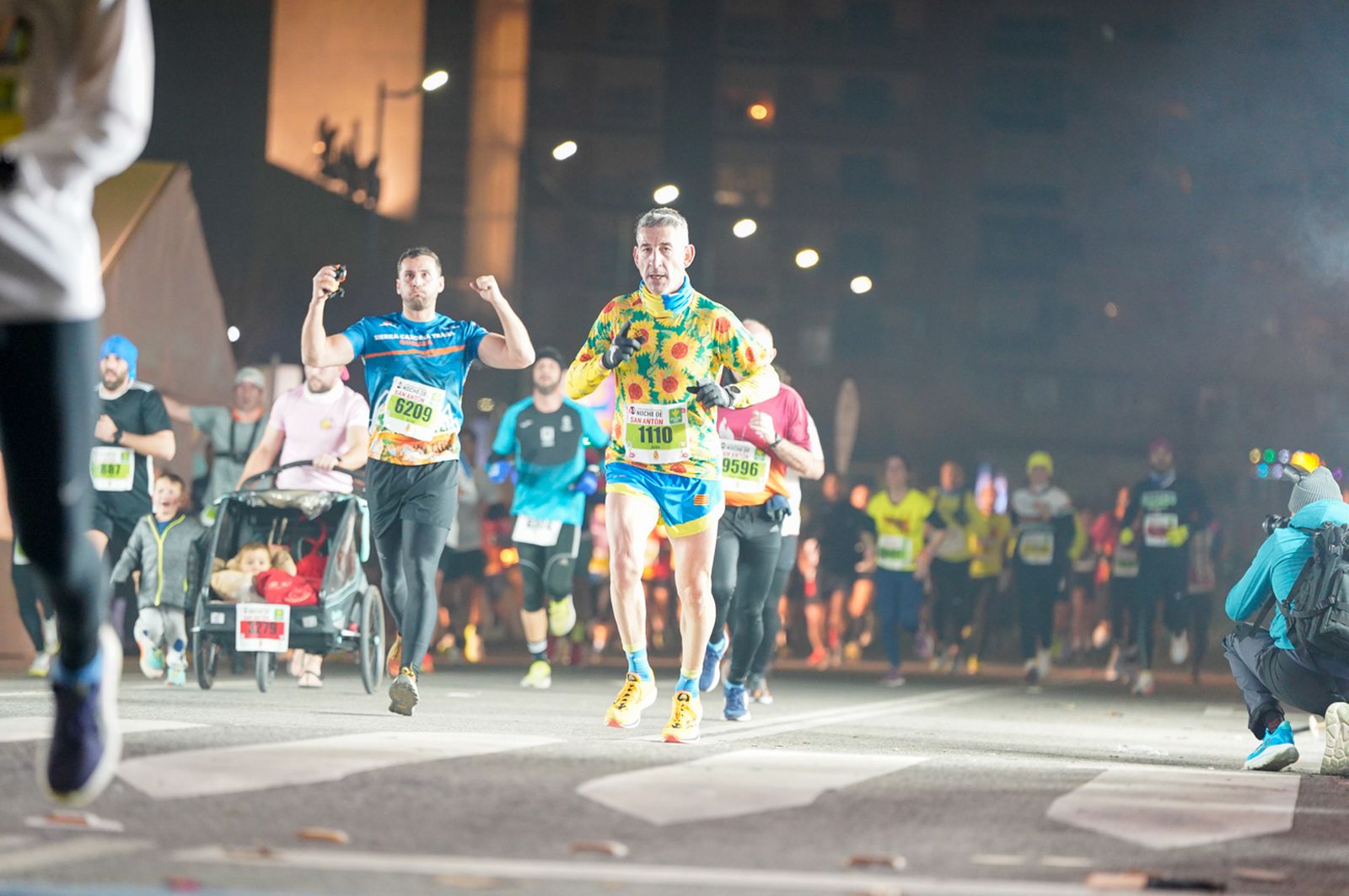 En imágenes: búscate en tu llegada a meta de la Carrera de San Antón 2026 (9)