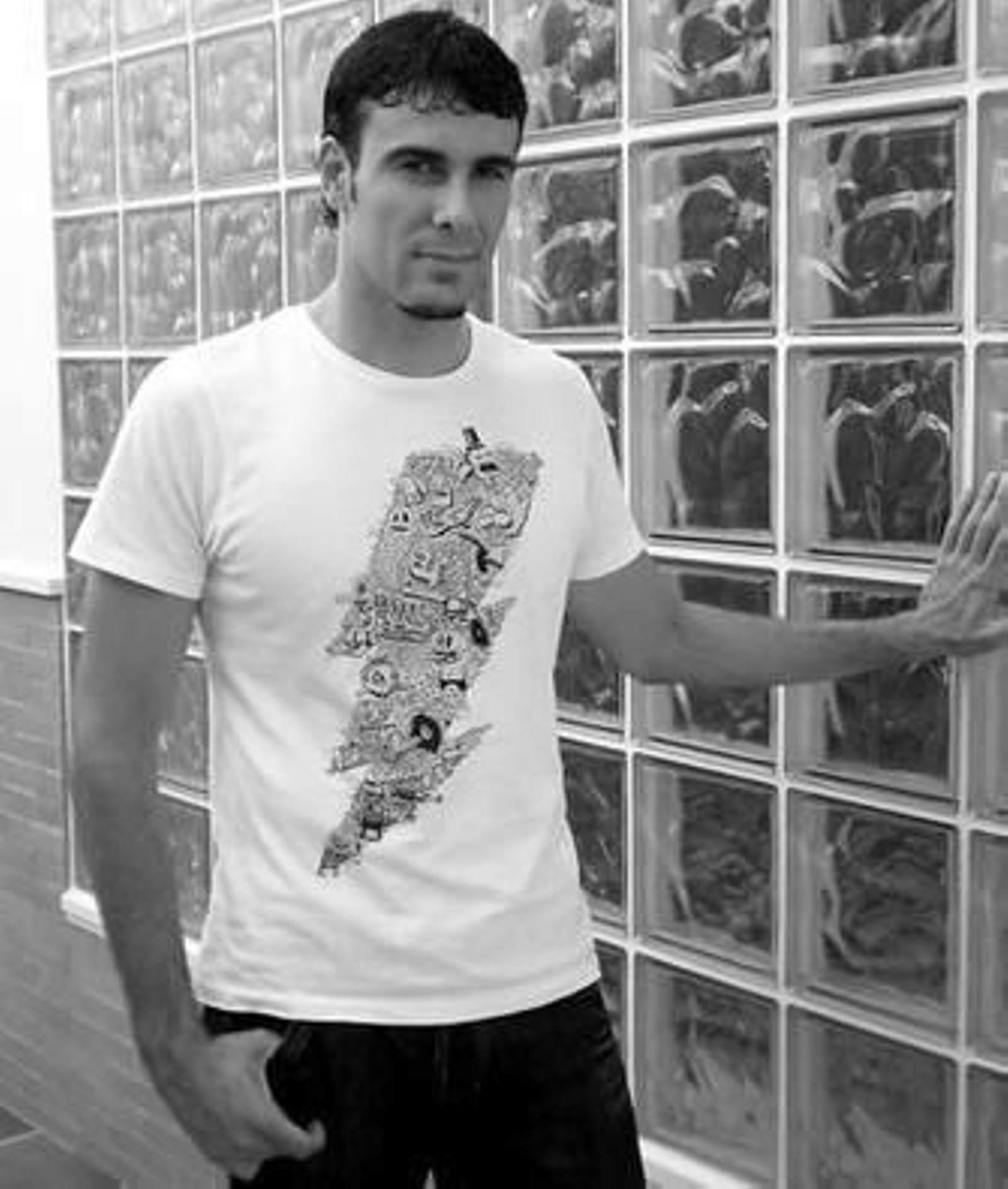 Alejandro goza de uno de los mejores expedientes académicos de su promoción.