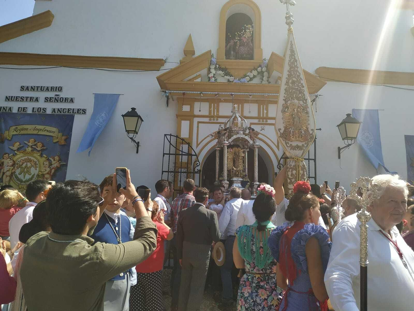 Procesión de la Reina de los Ángeles.