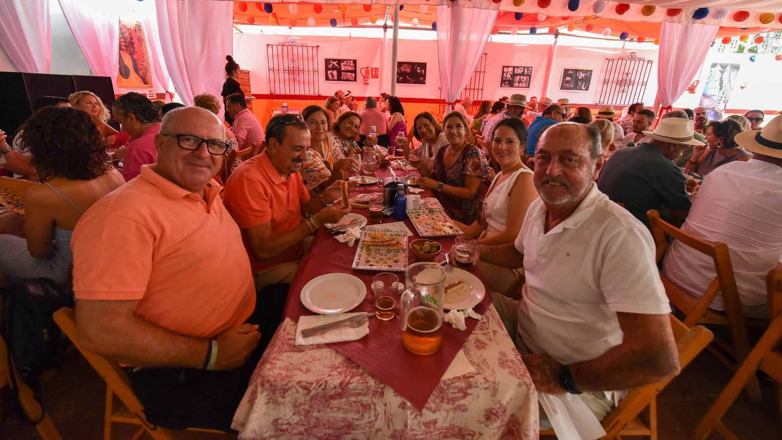 Búscate en las fotos del Domingo Rociero de la Feria de San Roque