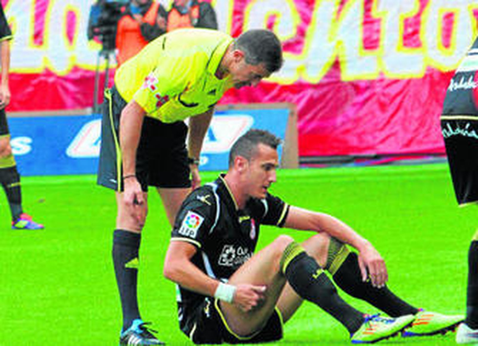 Yebda, definitivamente, no está teniendo suerte en el Granada CF.