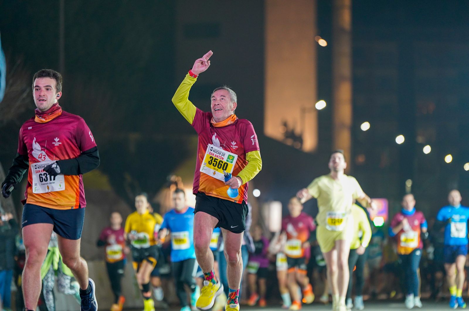 En imágenes: búscate en tu llegada a meta de la Carrera de San Antón 2026 (10)