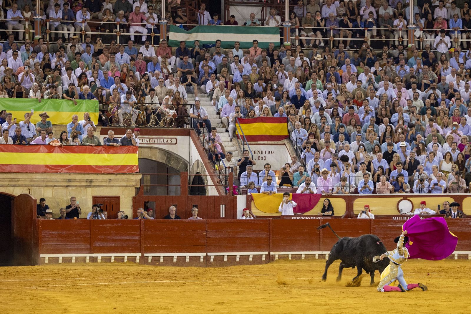 En imágenes, la última corrida de toros del verano en la plaza de El Puerto de Santa María
