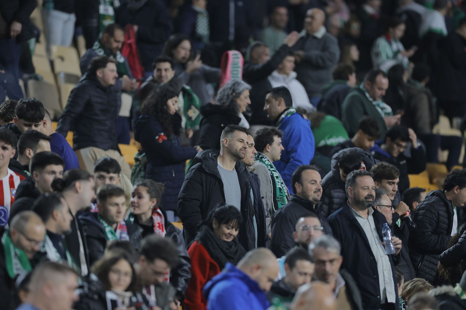 Búscate en las fotos del Betis - Atlético de Madrid