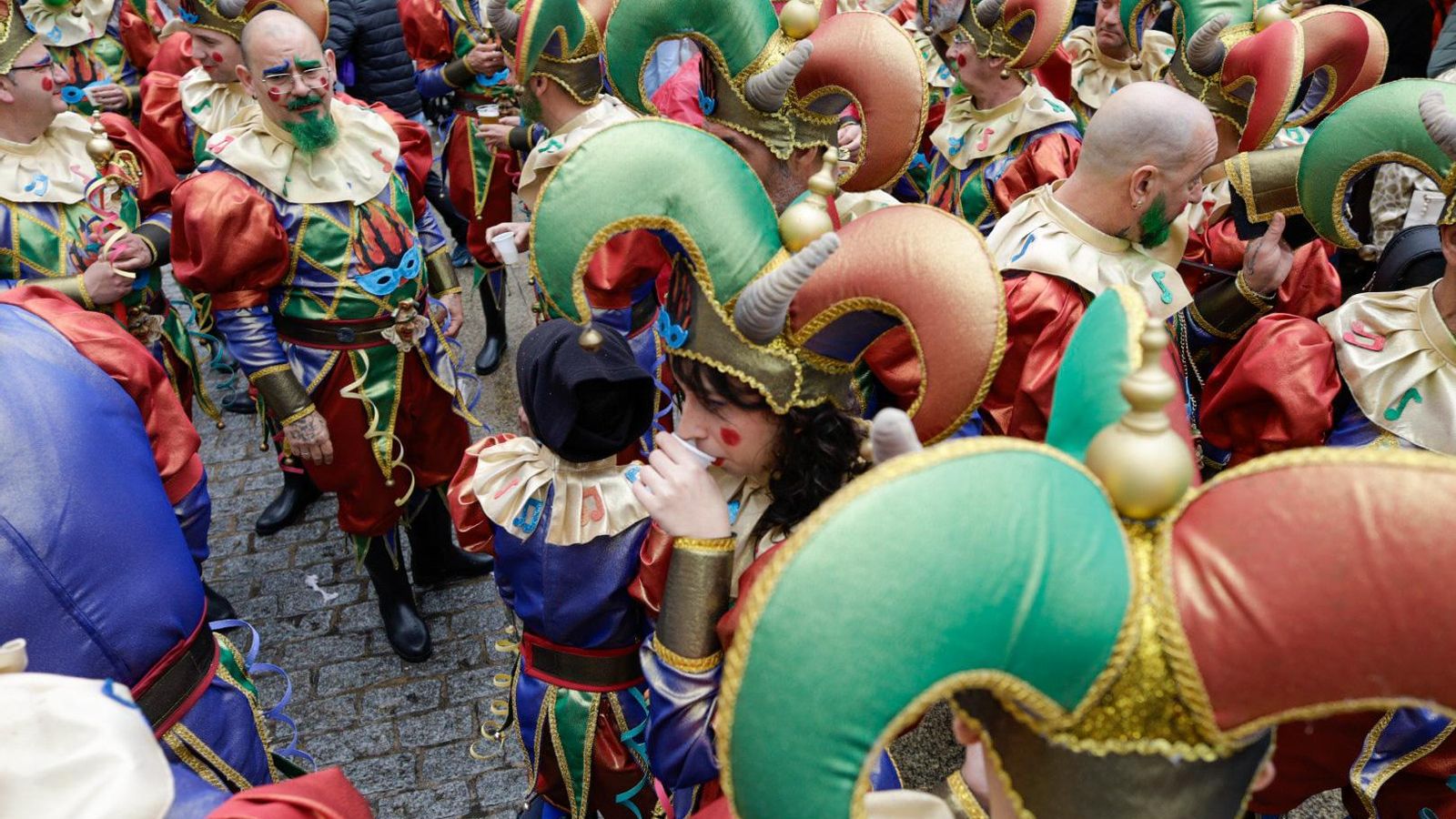 Las mejores imágenes del primer domingo de Carnaval de Cádiz
