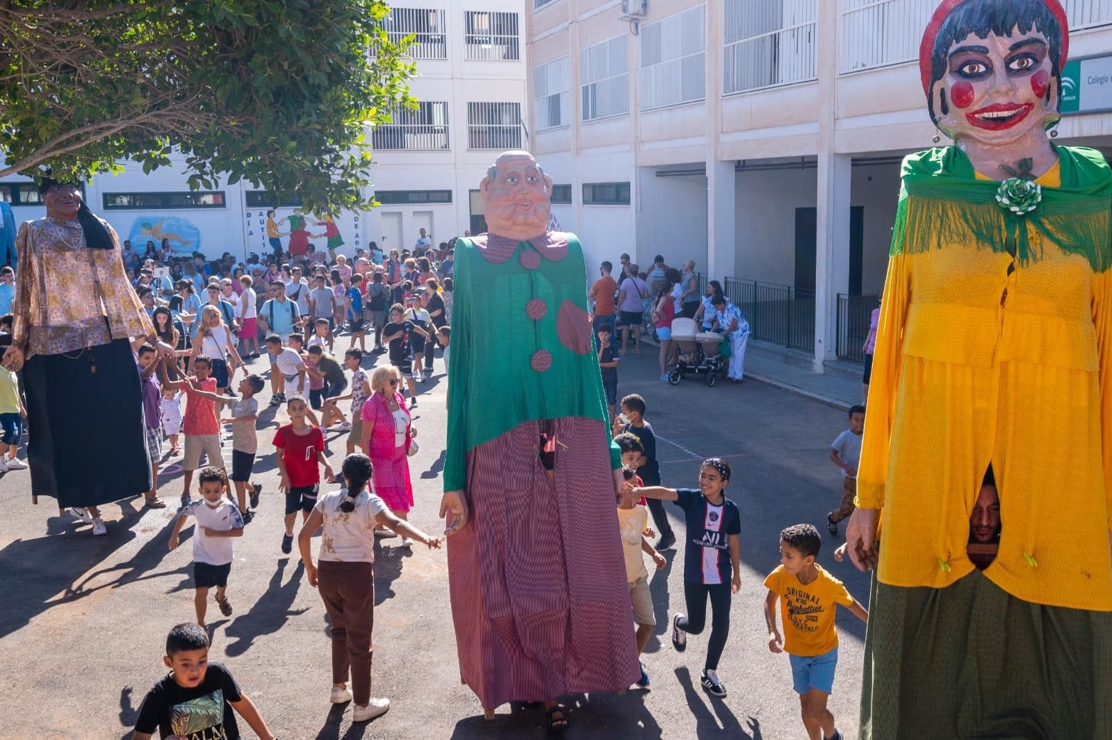 Los  gigantes han sido protagonistas del ambiente festivo