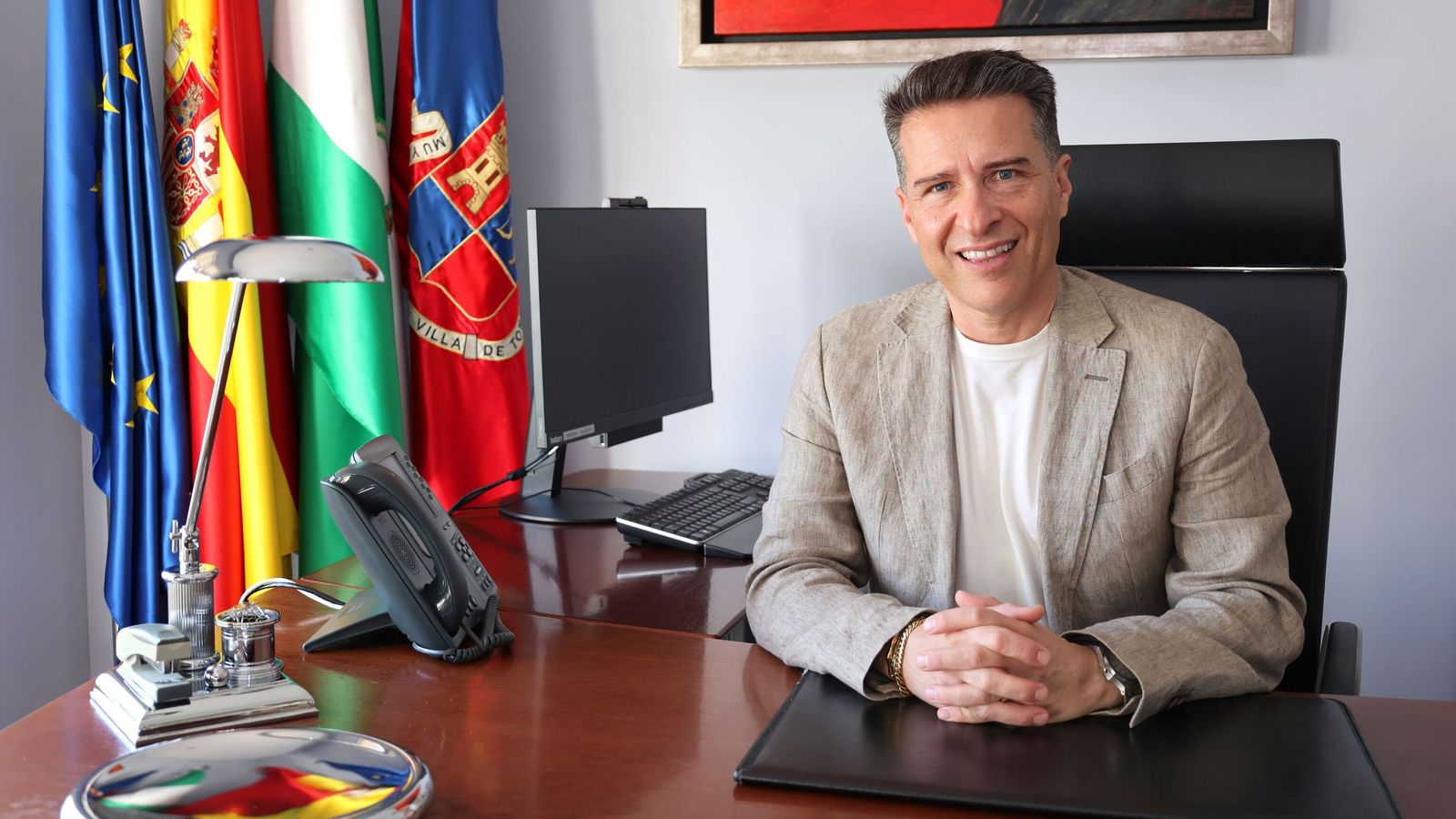 Óscar Medina, Alcalde de Torroz.