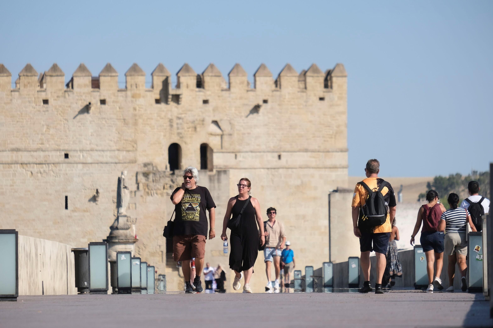 Una nueva jornada de calor extremo en Córdoba, en imágenes