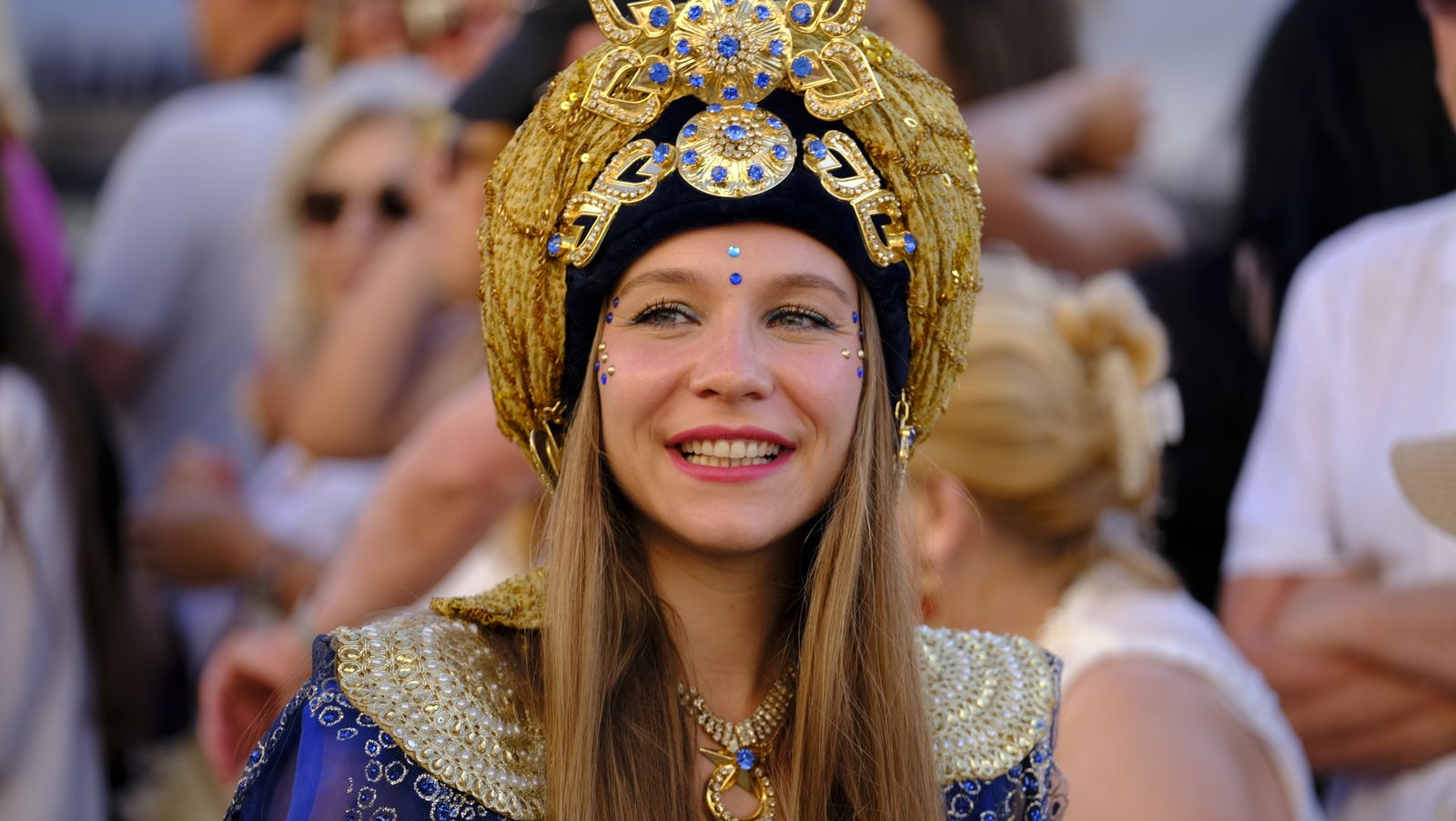 El espectacular desfile de Moros y Cristianos de Mojácar, en imágenes