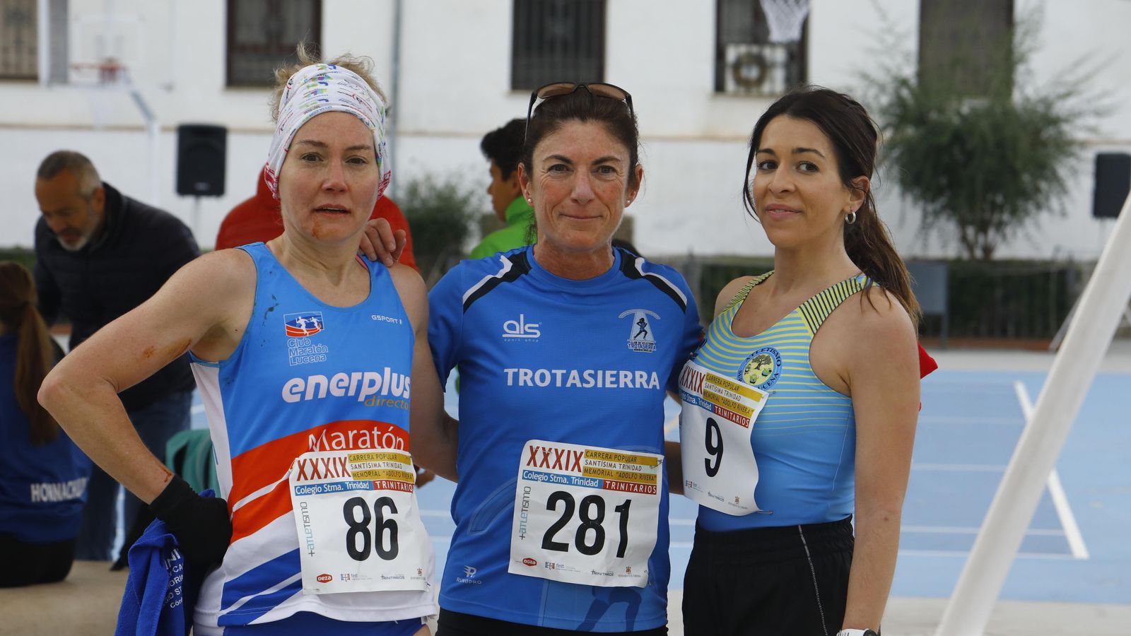 Yolanda Villalba posa junto a Lourdes Cáliz y Elena Tienda.