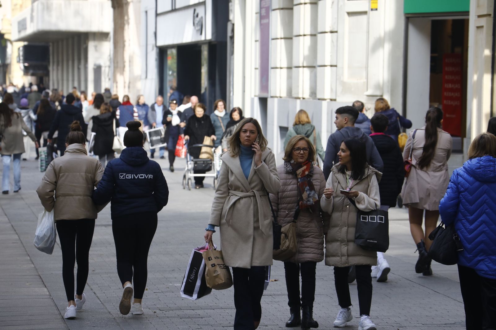 El inicio de las rebajas en Córdoba, en imágenes